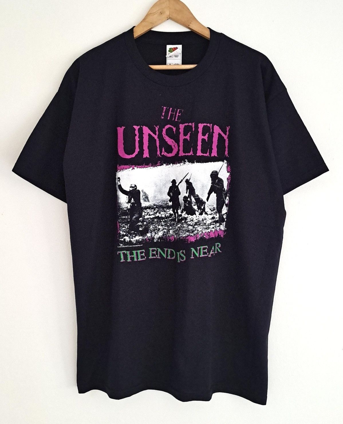 Band Tees THE UNSEEN x THE END IS NEAR x Vintage T-Shirt Size US XL / EU 56 / 4 - 1 Thumbnail
