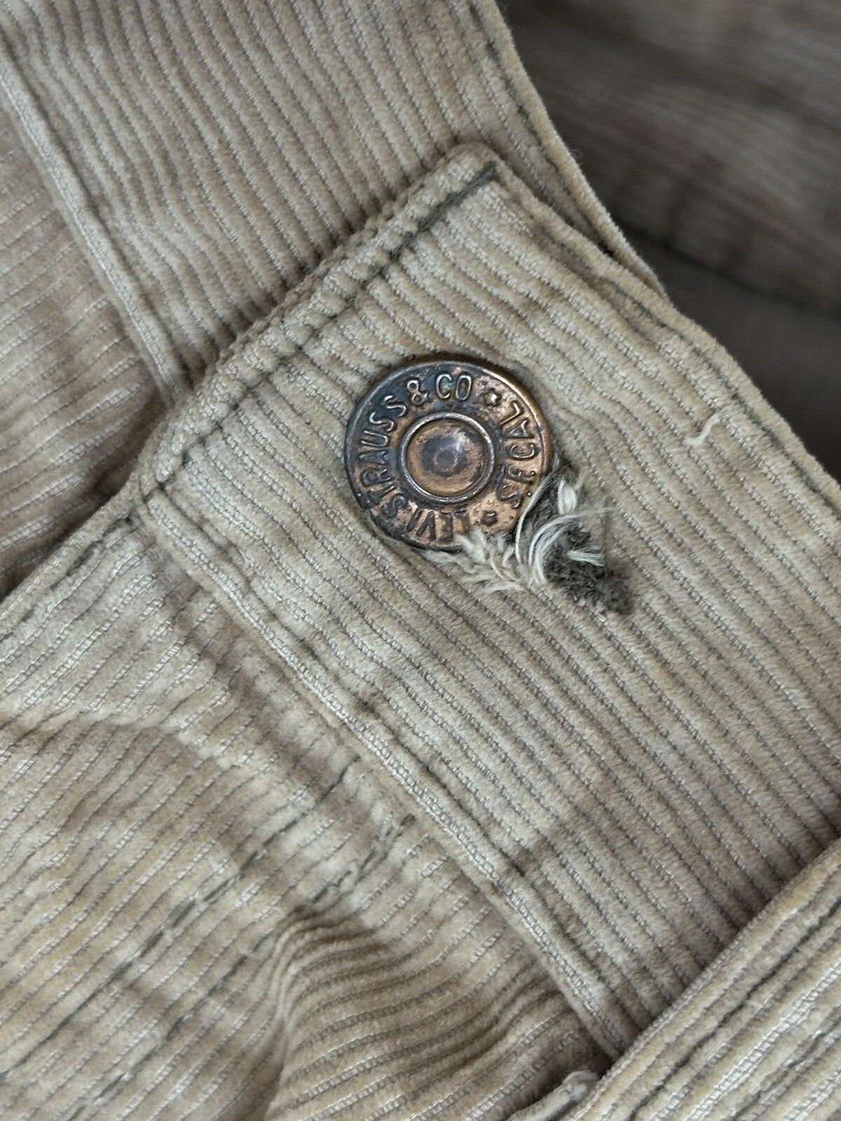 Levi's Vintage 1980s Levi's Corduroy Pants Men Brown 517 Talon Zip Size US 32 / EU 48 - 12 Thumbnail