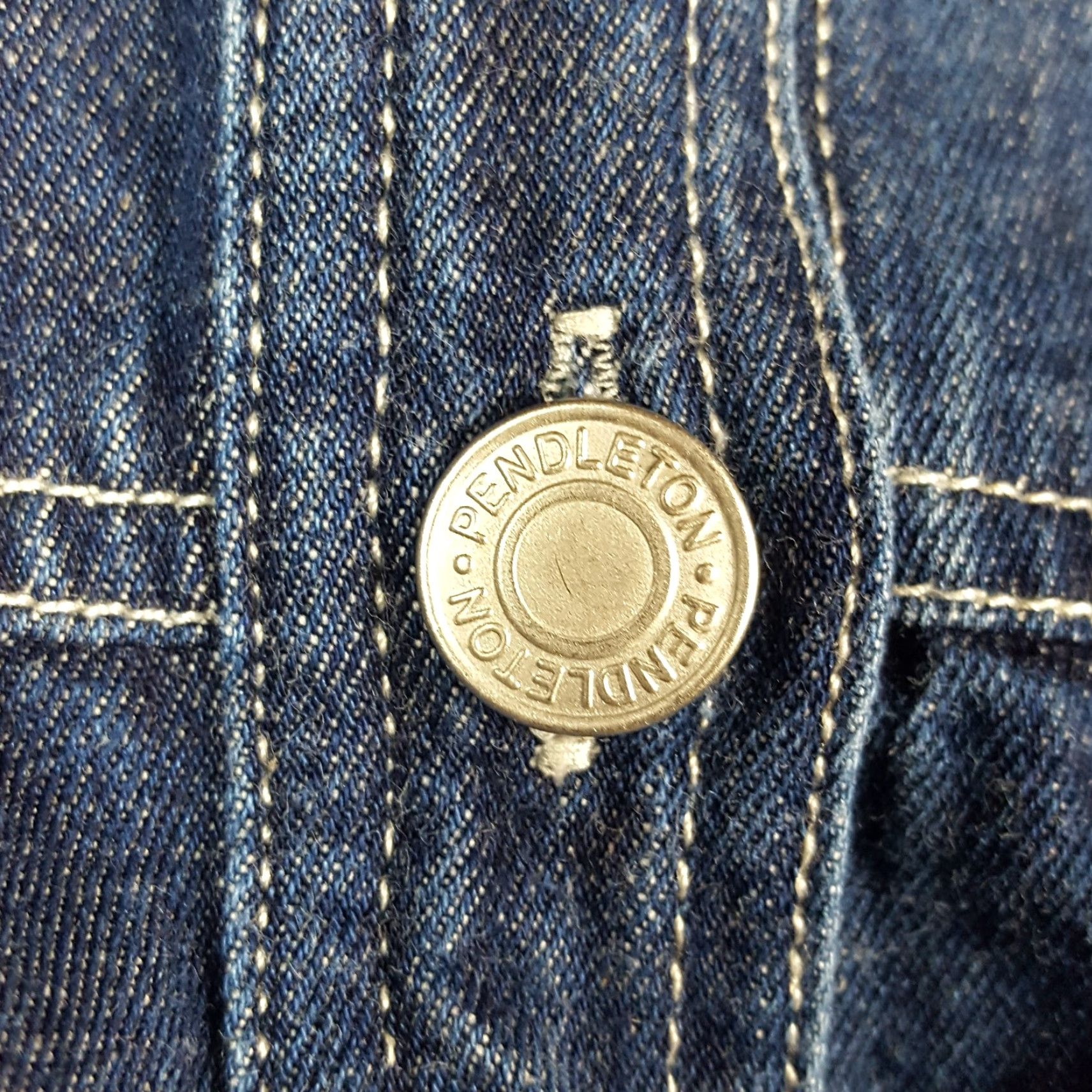 Pendleton VINTAGE Pendleton Denim Trucker Jacket Women's Size M Jean Jacket Western Cowgirl Retro Size 32" / US 10 / IT 46 - 4 Thumbnail