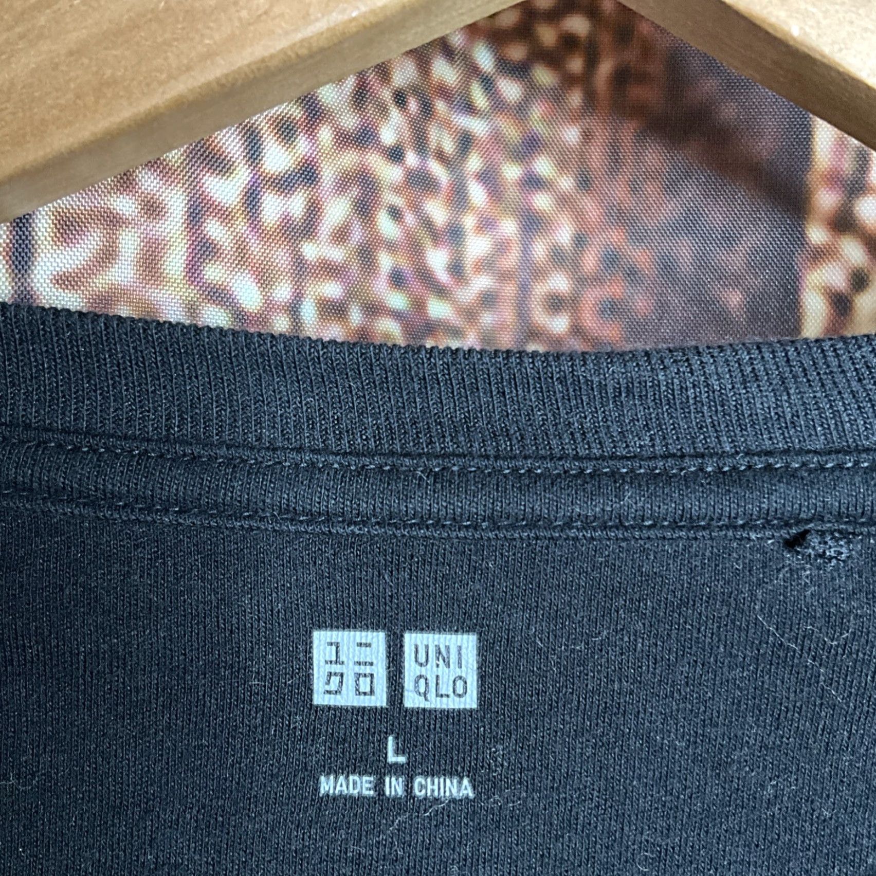 Uniqlo Uniqlo T Shirt Mens L Black Long Sleeve Crewneck Cotton Basic Casual Top Size US L / EU 52-54 / 3 - 2 Thumbnail
