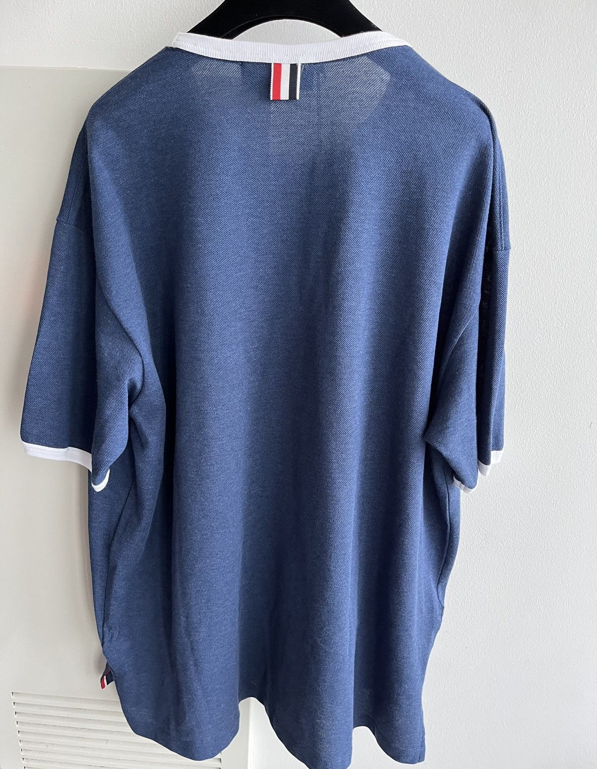 Thom Browne Runway Brand New Iconic Thom Browne Logo Tee T-Shirt Size US XXL / EU 58 / 5 - 3 Thumbnail