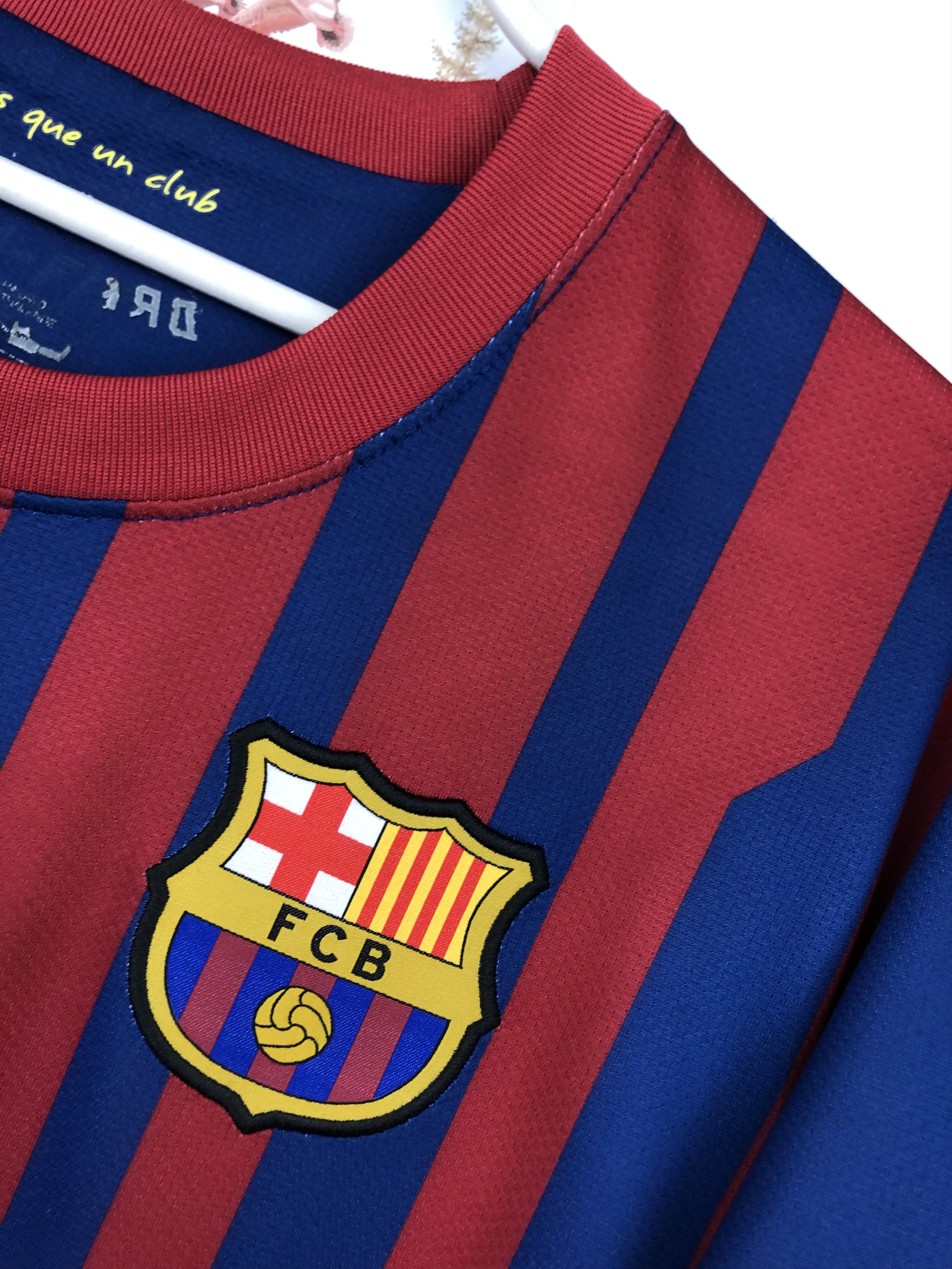 Vintage Barcelona football shirt 2011 Soccer Nike Jersey Camiseta Size US L / EU 52-54 / 3 - 4 Thumbnail