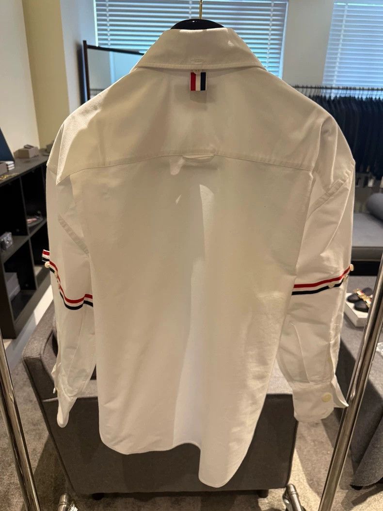 Thom Browne Thom Browne Classic two-sleeved shirt Size XS / US 0-2 / IT 36-38 - 2 Thumbnail