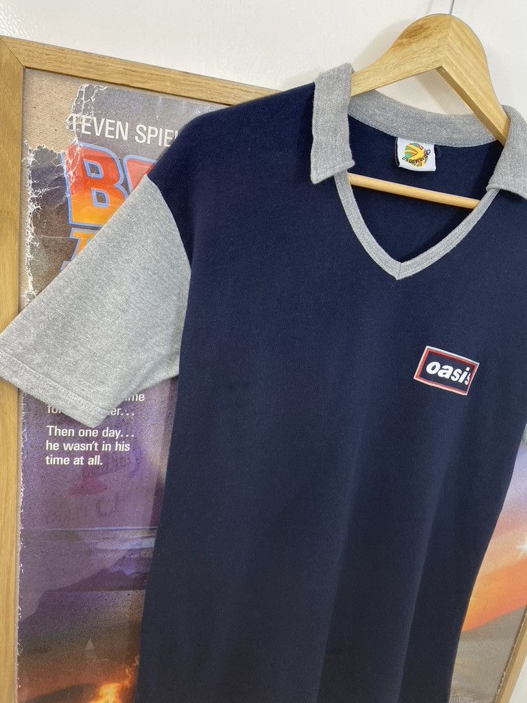 Band Tees 90s Vintage Oasis Collared Style Band T Shirt Size US M / EU 48-50 / 2 - 4 Thumbnail