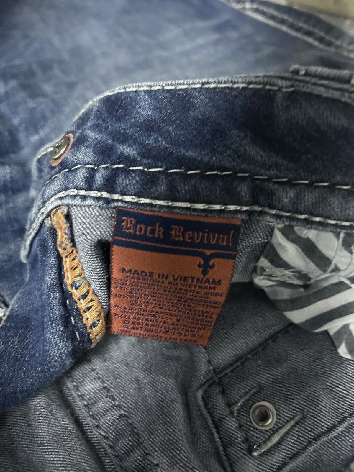 Rock Revival Rock Revival vintage blue jeans Y2K flared Size 31" - 7 Thumbnail