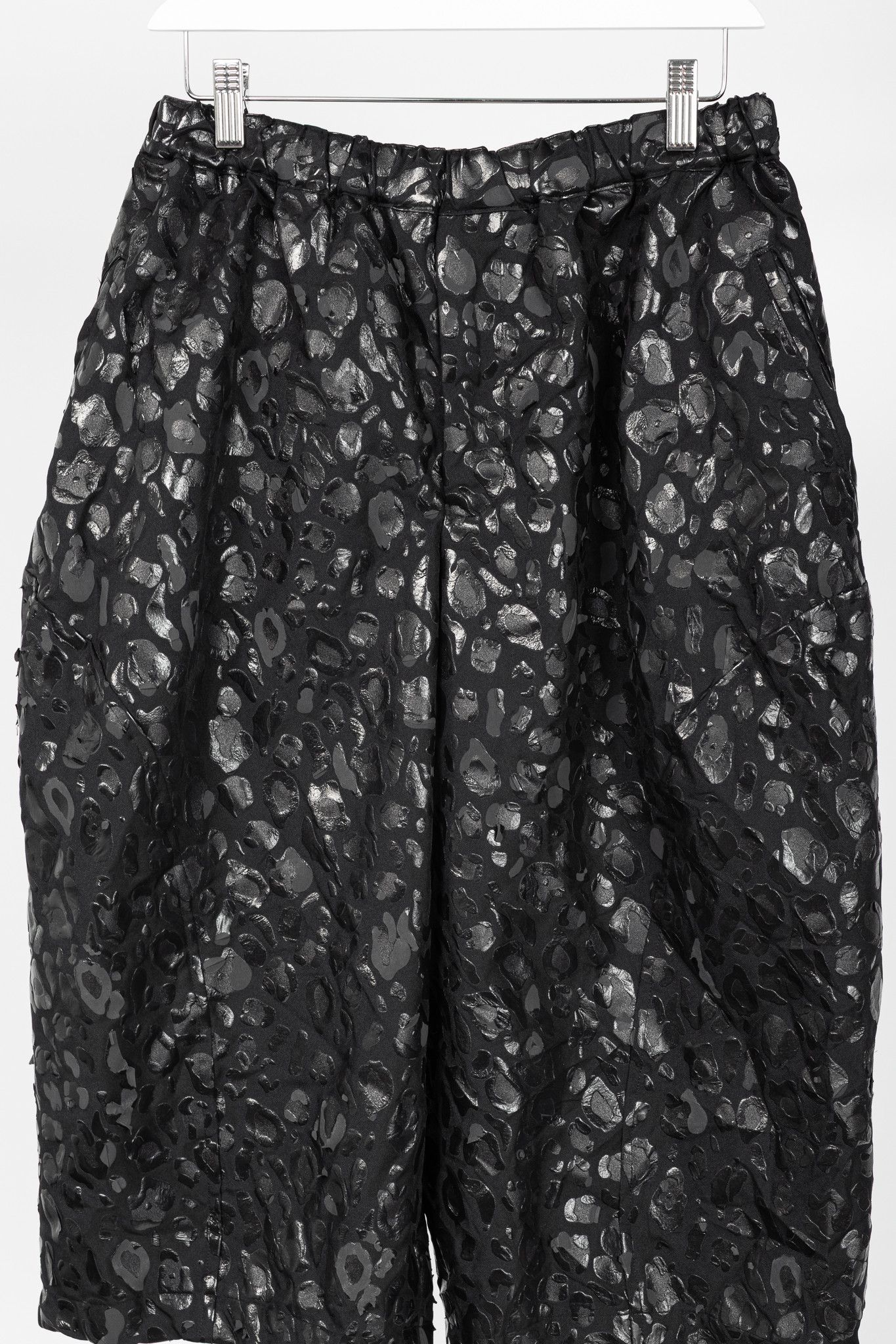 Comme des Garcons Black BLACK Comme des Garcons Black Leopard-Twill Balloon Shorts Size US 26 / EU 42 - 3 Thumbnail