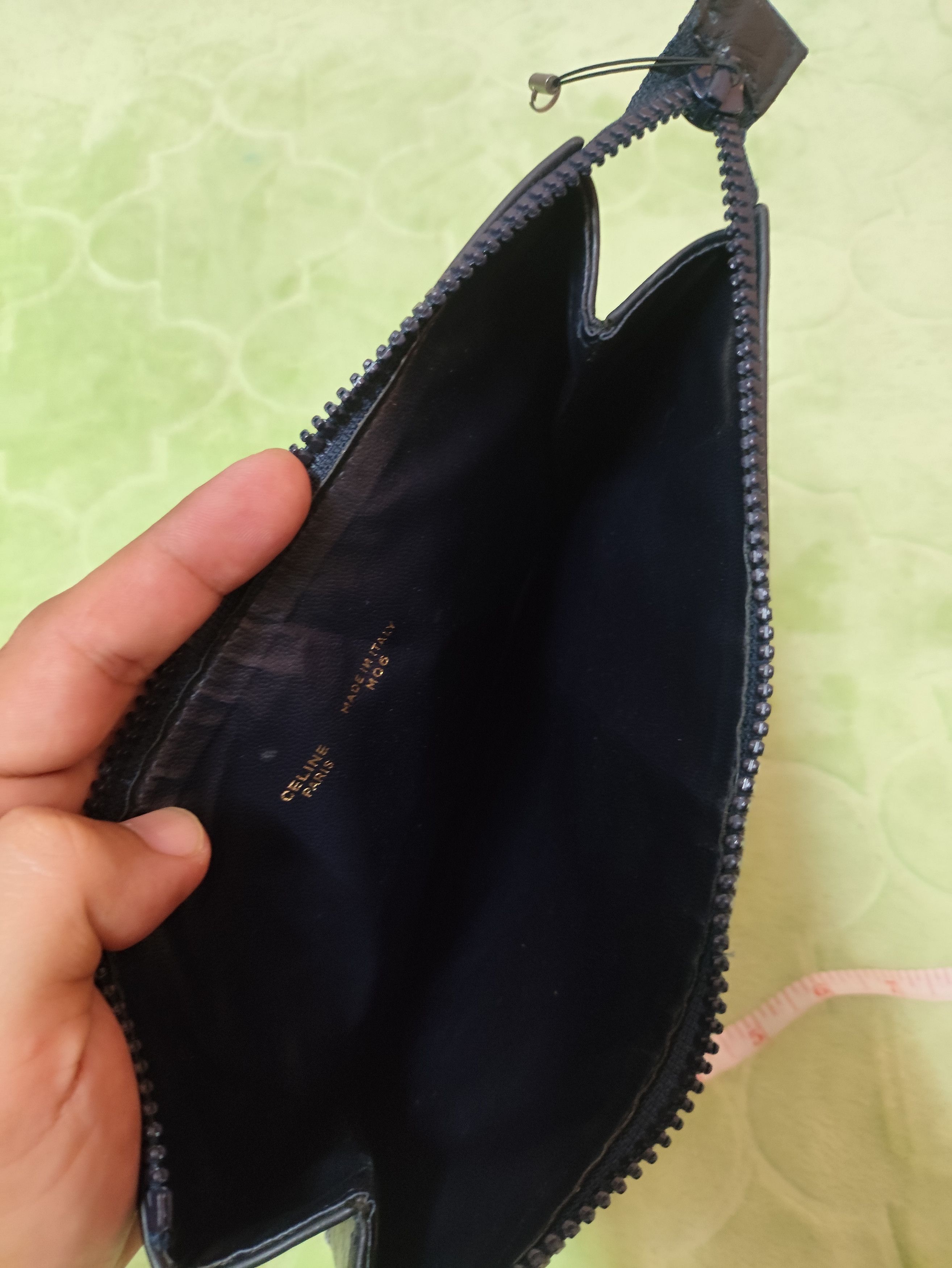 Celine × Vintage Distressed Celine Paris Clutch Bag (Zipper head Defect) Size ONE SIZE - 8 Thumbnail