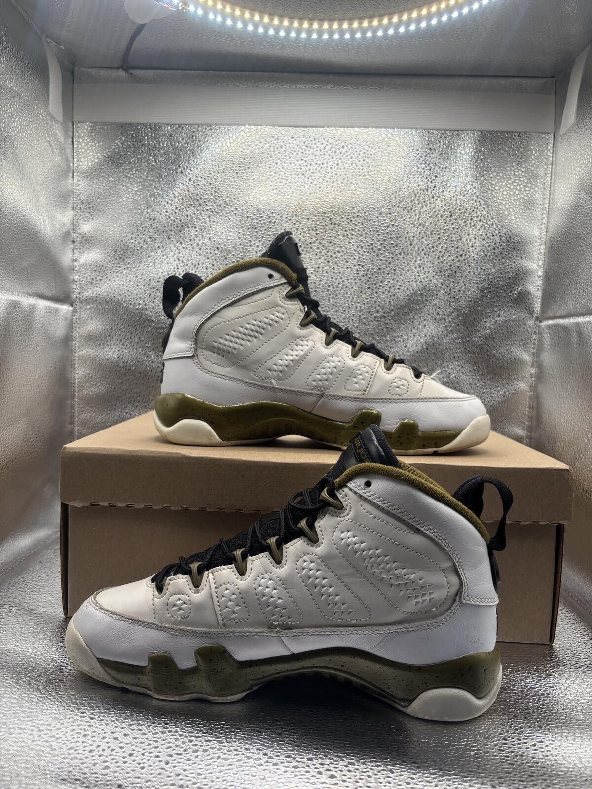Jordan Brand Air Jordan 9 statue GS Size US 5.5 / EU 38 - 5 Thumbnail
