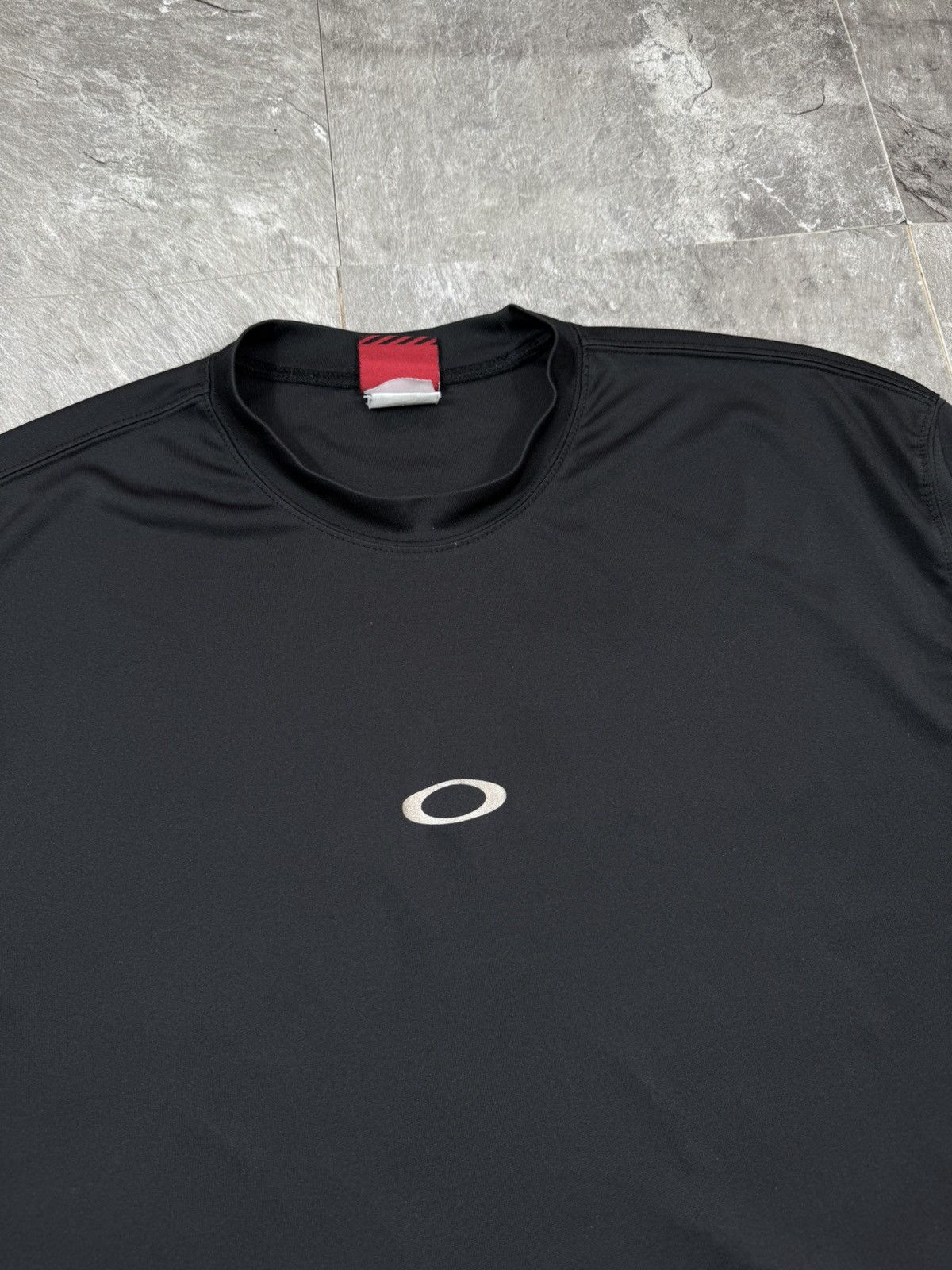 Oakley Oakley Vintage 90s Long Sleeve Black Red Rare Y2k Big Logo Size US XL / EU 56 / 4 - 2 Thumbnail