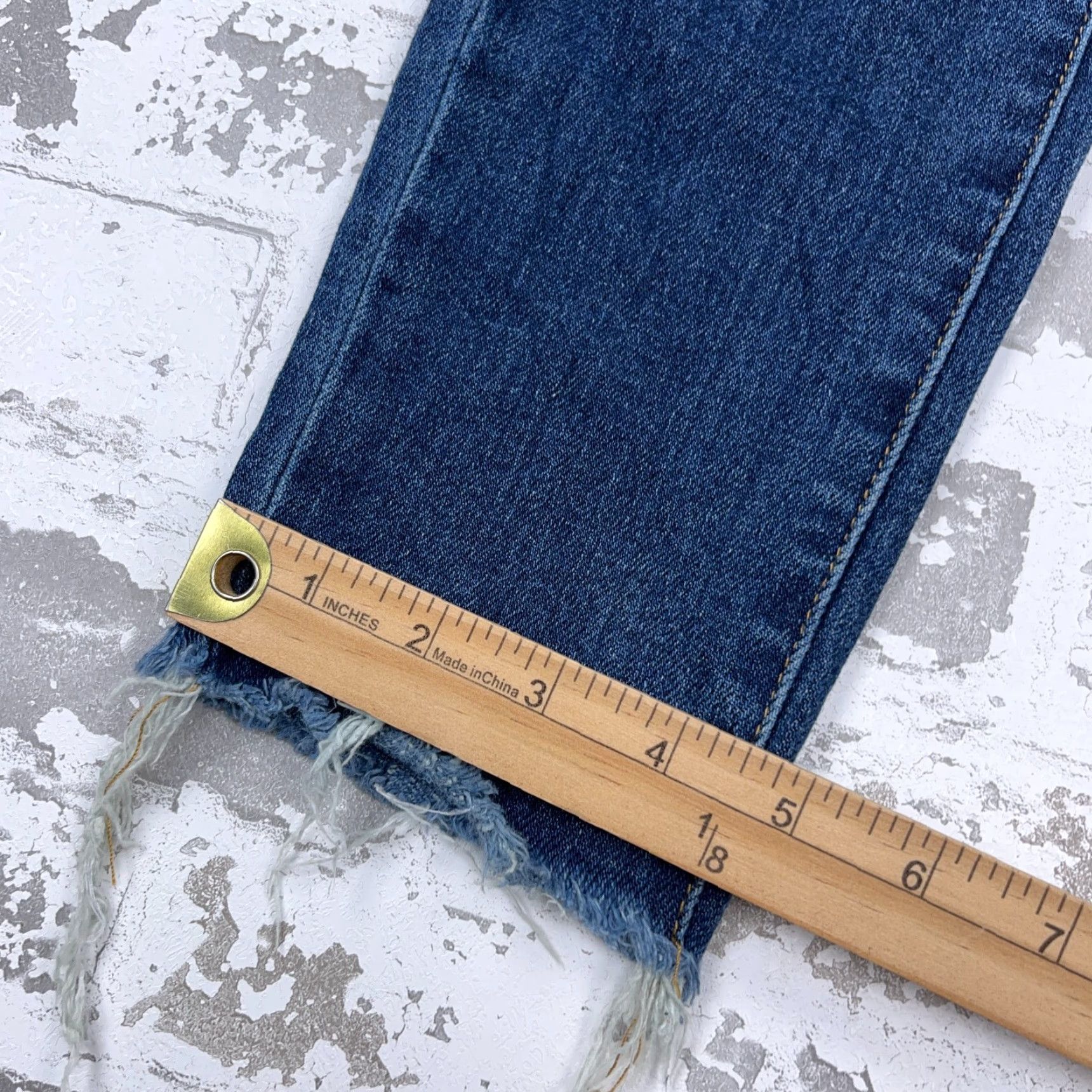 Vintage Judy Blue Jeans Women 5 27 Skinny Fit Crop Med Wash Faded Pants Stretch Ladies Jeans Size 27" / US 4 / IT 40 - 7 Thumbnail