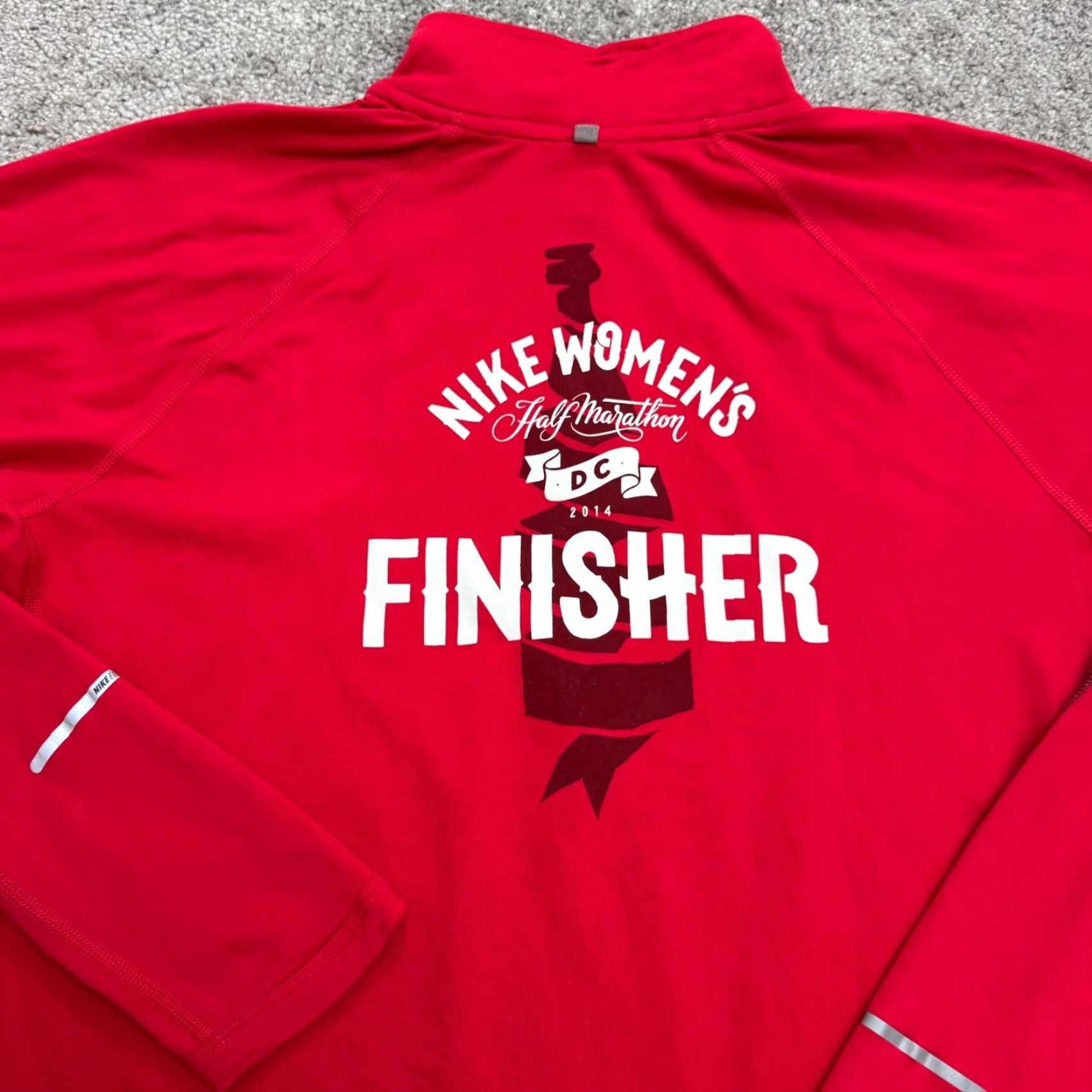 Nike Nike Element Dri-Fit Jacket Womens Large Red 2014 Half Marathon Finisher Active Size L / US 10 / IT 46 - 7 Thumbnail