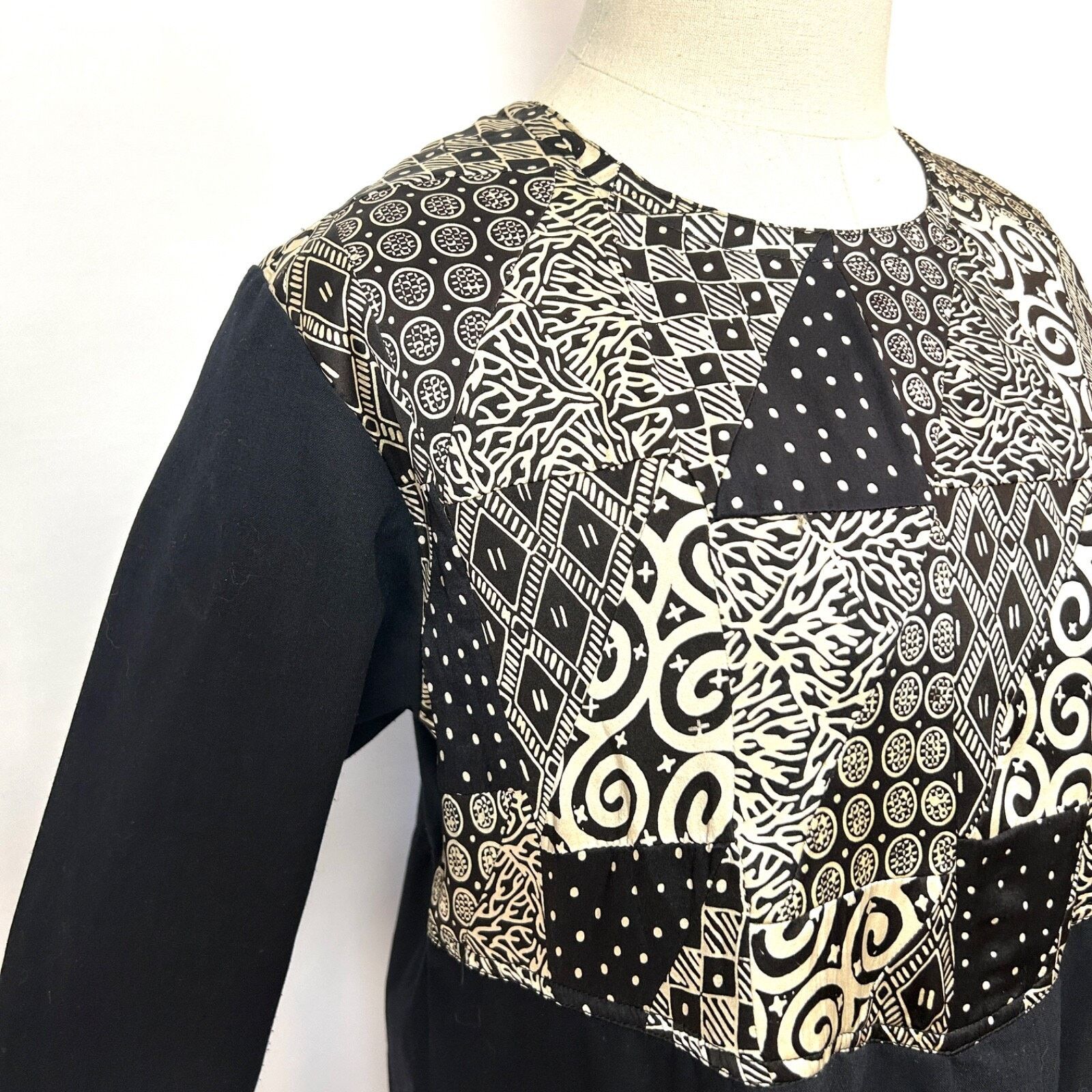 J. Peterman Vintage 90s Black Patchwork Silk Bodice Cotton Maxi Dress Size M / US 6-8 / IT 42-44 - 3 Thumbnail