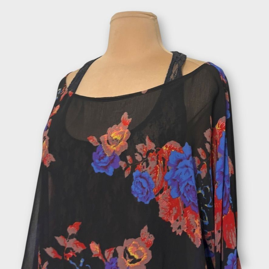 Free People Free People Over Under Floral Lace Thong Bodysuit Small Blac Size S / US 4 / IT 40 - 5 Thumbnail