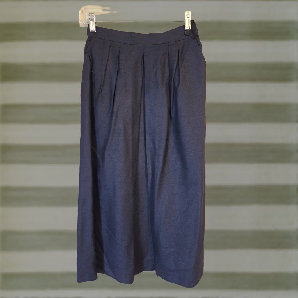 Vintage VINTAGE Weathervane Navy Blue Silk Twill Secretary/Geek Skirt 90s 6 Womens Size 28" / US 6 / IT 42 - 1 Thumbnail