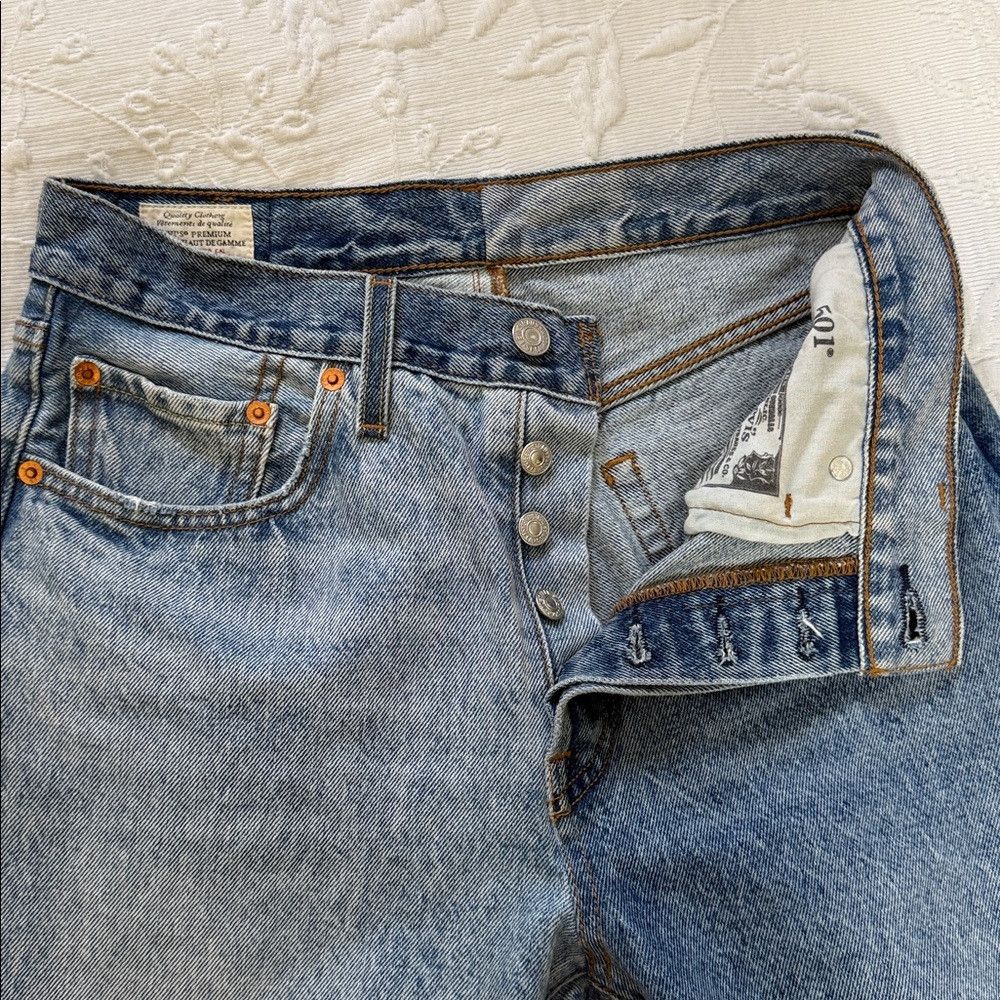 Levi's Levi’s 501 Two Tone Button Fly Straight Leg Jeans Size 27" / US 4 / IT 40 - 2 Thumbnail
