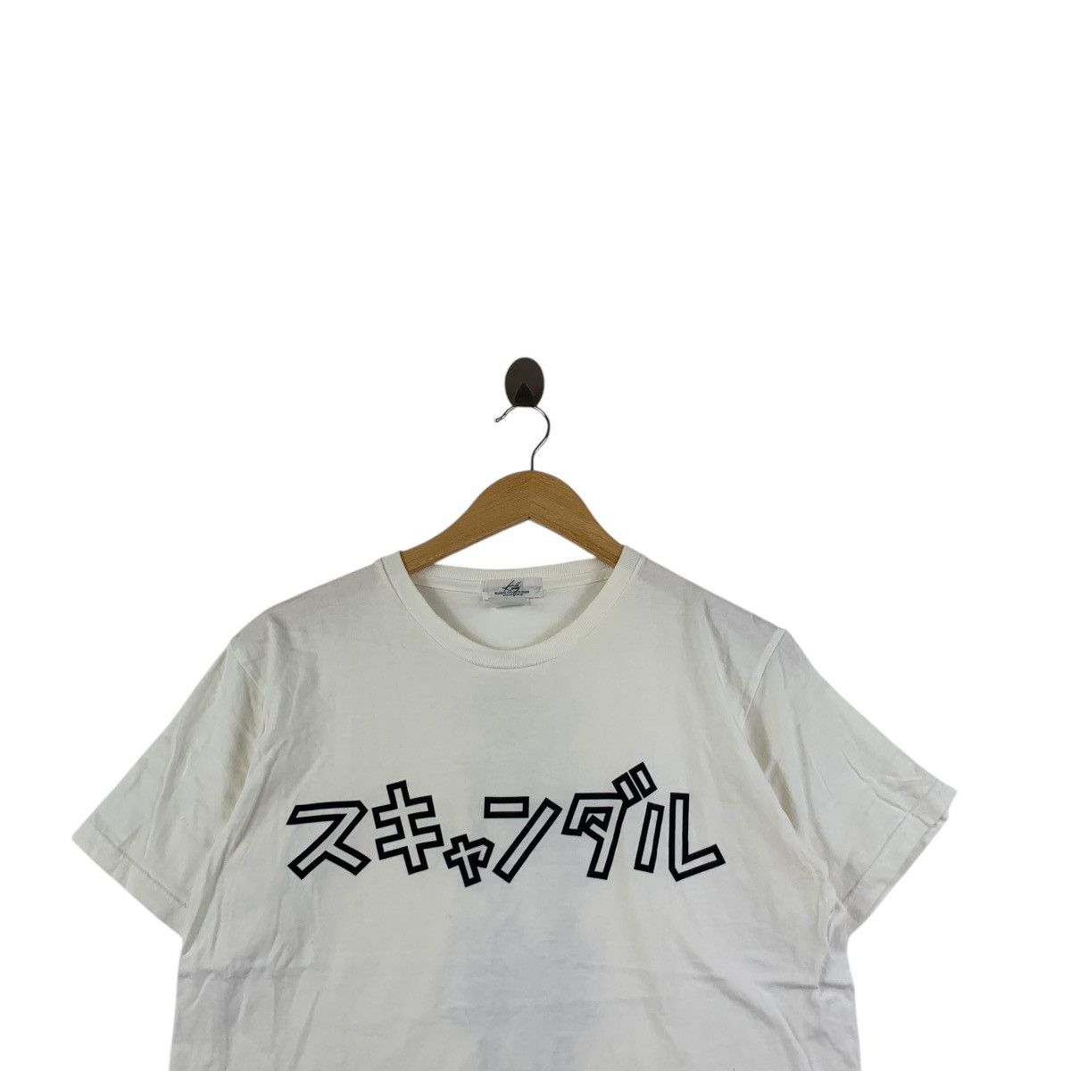 Vintage SCANDAL FAVOURITE GOODS Kanji Illustration Japan Tee Shirt Size L / US 10 / IT 46 - 2 Thumbnail