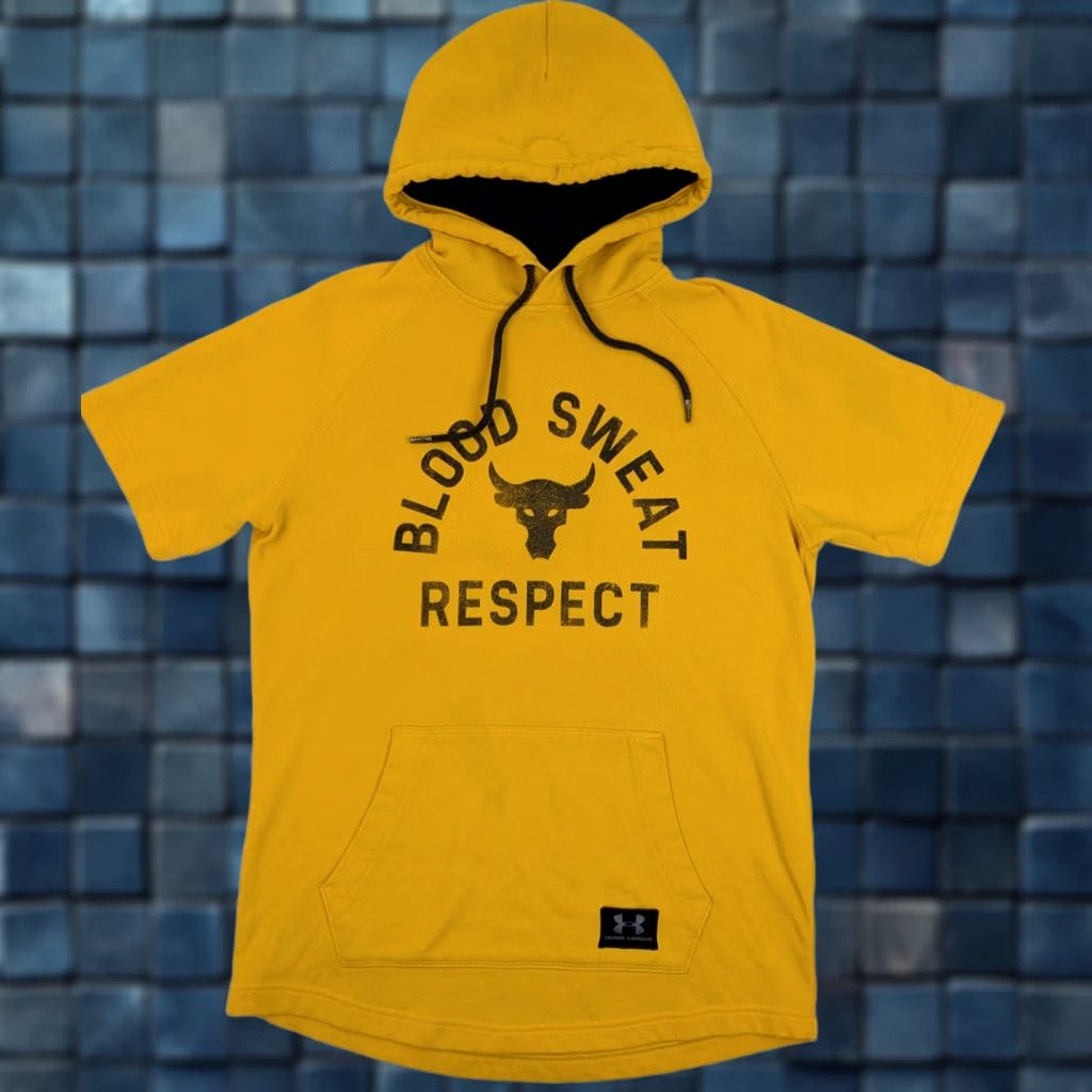 Under Armour Under Armour Project Rock Sleeveless Hoodie Men L, Yellow Brahma Bull Logo, Graphic Print, Hooded, Pullover, Gym & Training, Size L, Regular Fit Size US L / EU 52-54 / 3 - 1 Thumbnail