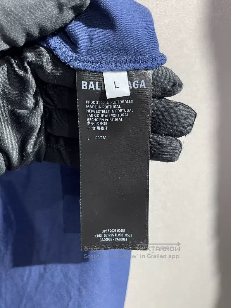 Balenciaga Balenciaga Dark Blue Patch Embroidered Letter Short Sleeve Size US L / EU 52-54 / 3 - 6 Thumbnail