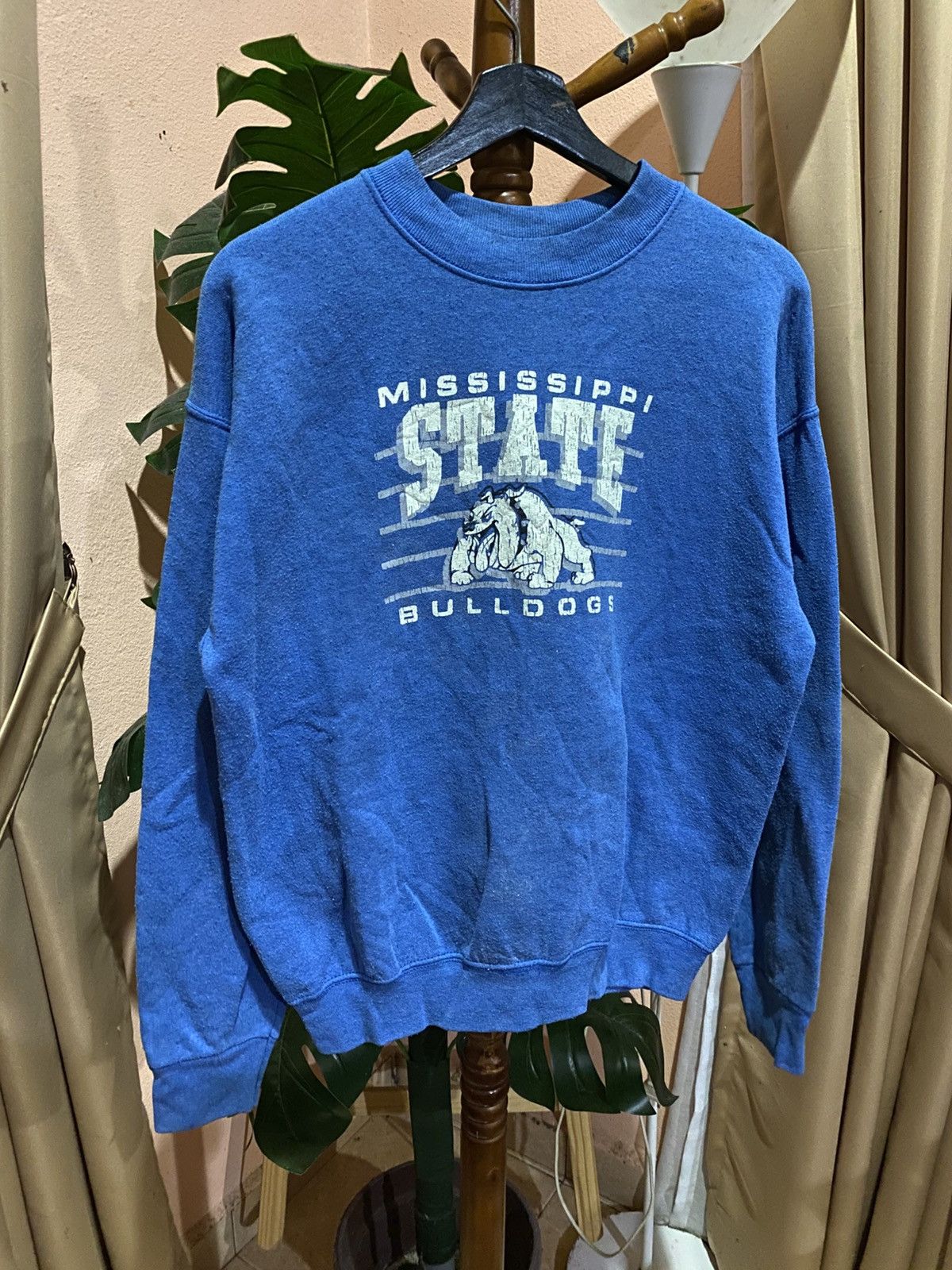 Vintage Vintage 90s Mississippi State Bulldogs Blue Sweatshirt Size US M / EU 48-50 / 2 - 5 Thumbnail