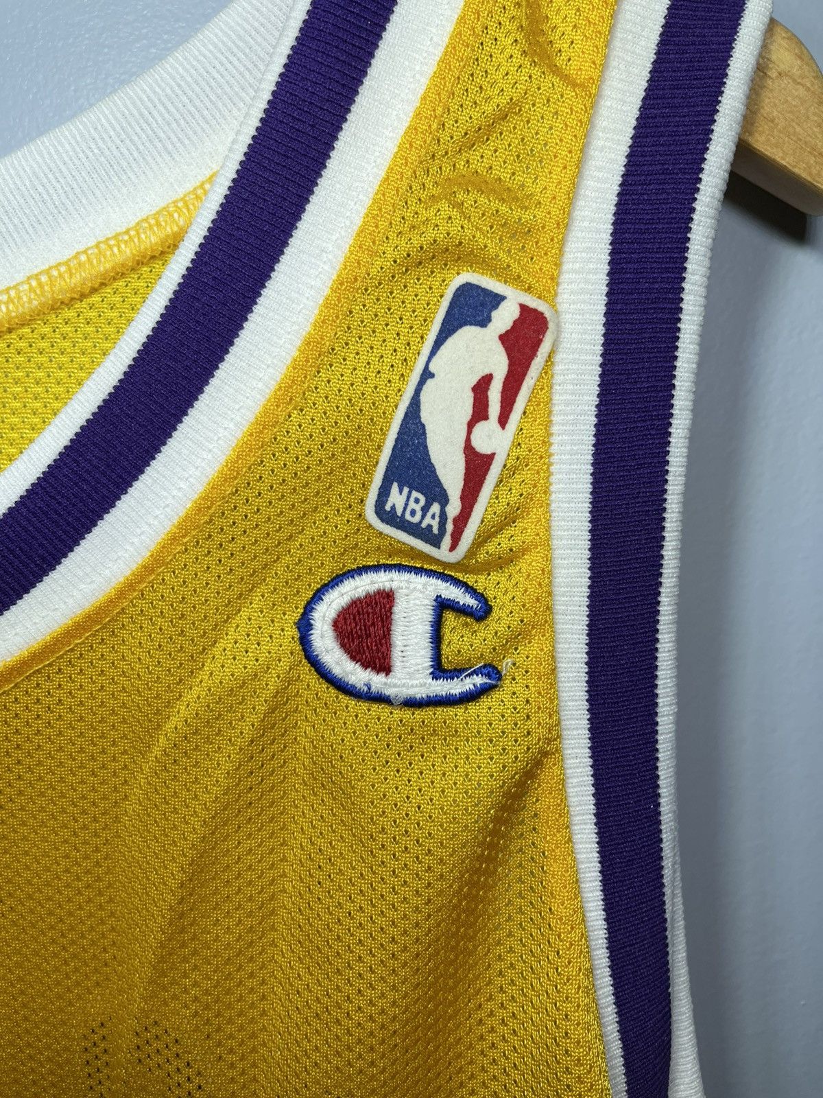 Champion Vintage Los Angeles Lakers Jersey Sz 48 Magic Johnson #32 Size US M / EU 48-50 / 2 - 3 Thumbnail