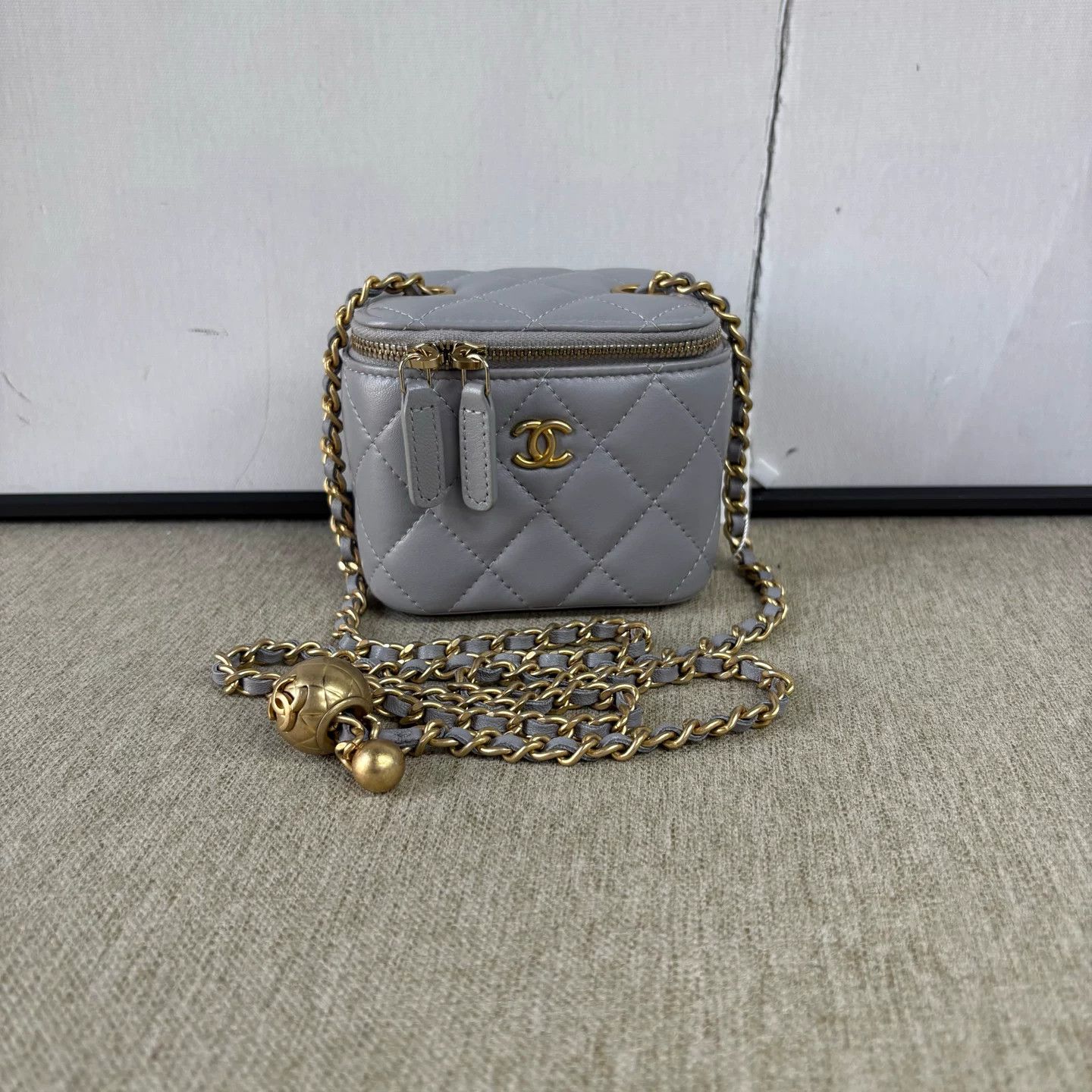Chanel Pre-loved Bag Very good condition Size ONE SIZE - 1 Thumbnail