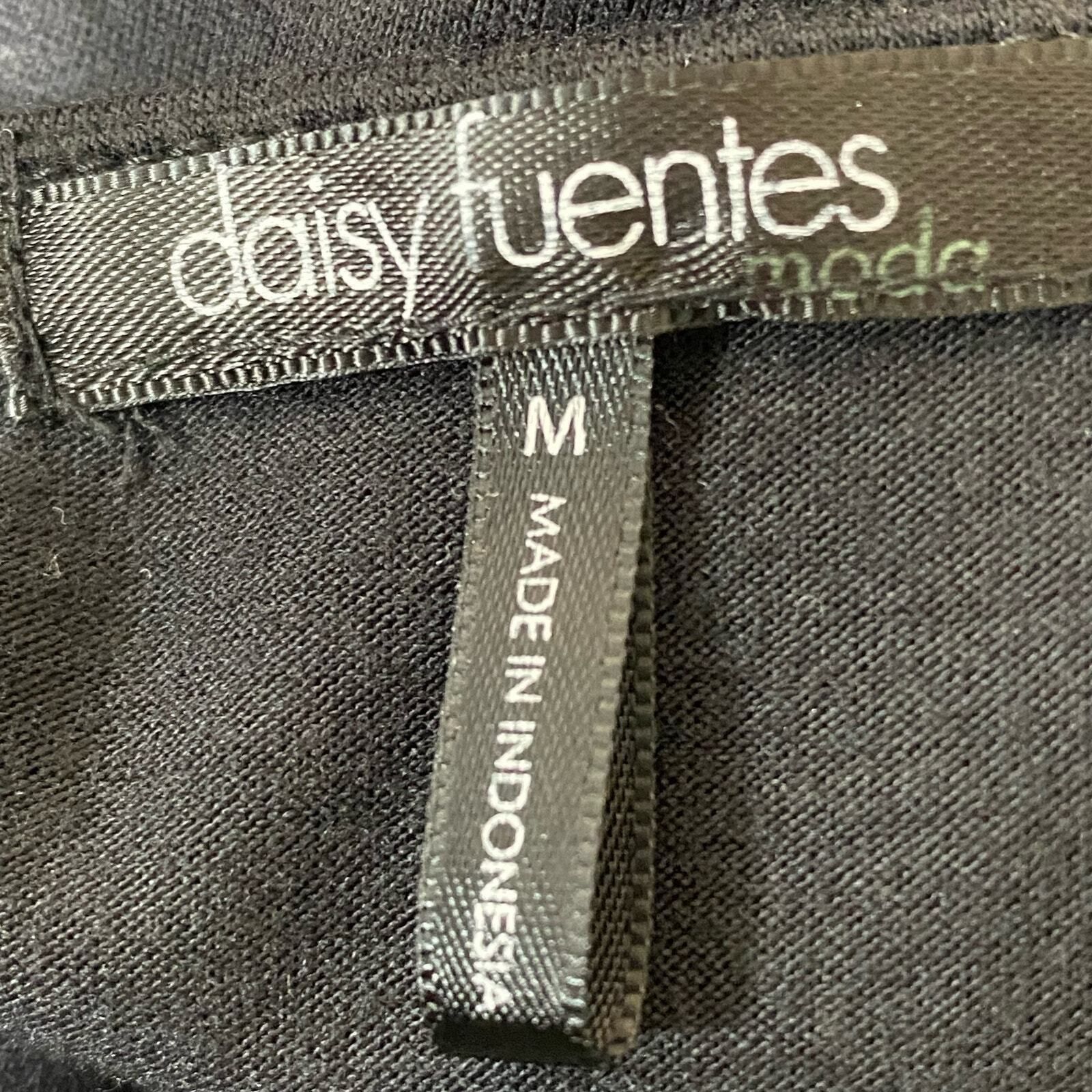 Other Daisy Fuentes Black 3/4 Sleeve Scoop Neck Top Size M Casual Size M / US 6-8 / IT 42-44 - 3 Thumbnail
