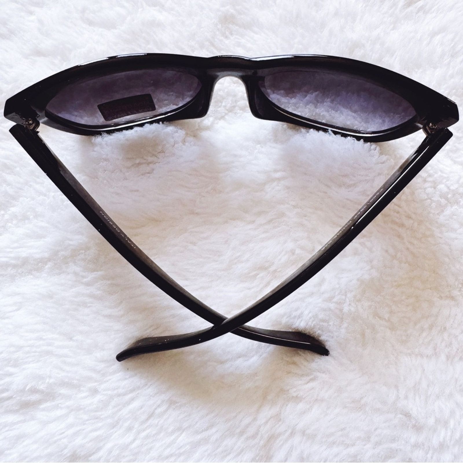 Other Rina Black w/Silver Accent Sunglasses Size ONE SIZE - 11 Thumbnail