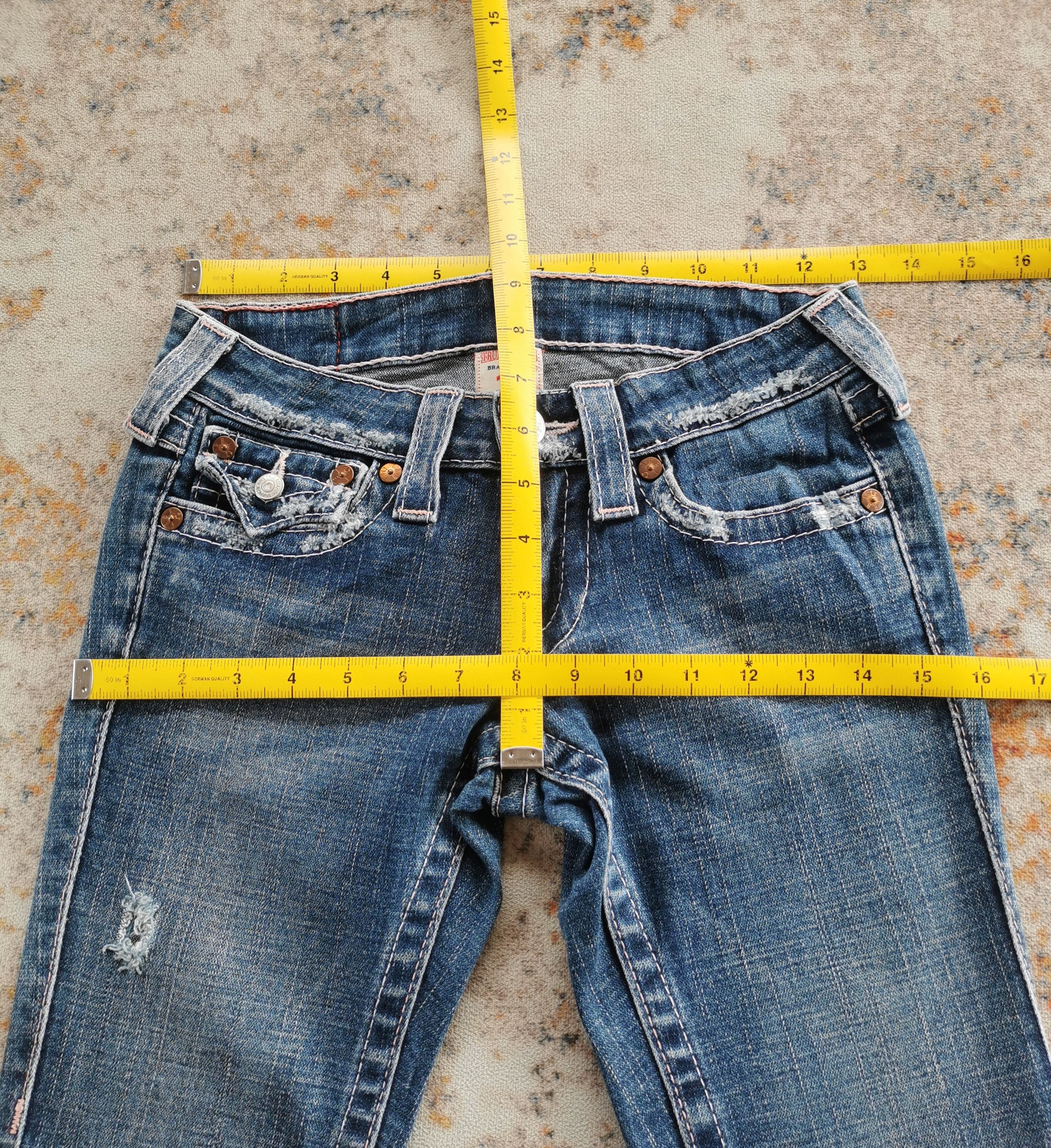 True Religion True Religion Flared Twisted Jeans Size 26" / US 2 / IT 38 - 2 Thumbnail