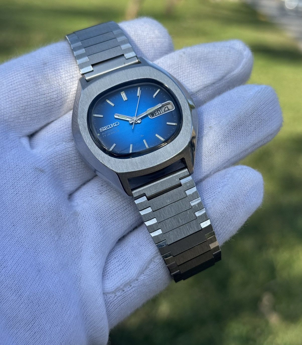 Vintage Seiko Automatic japan Watch: Blue Dial, TV Case