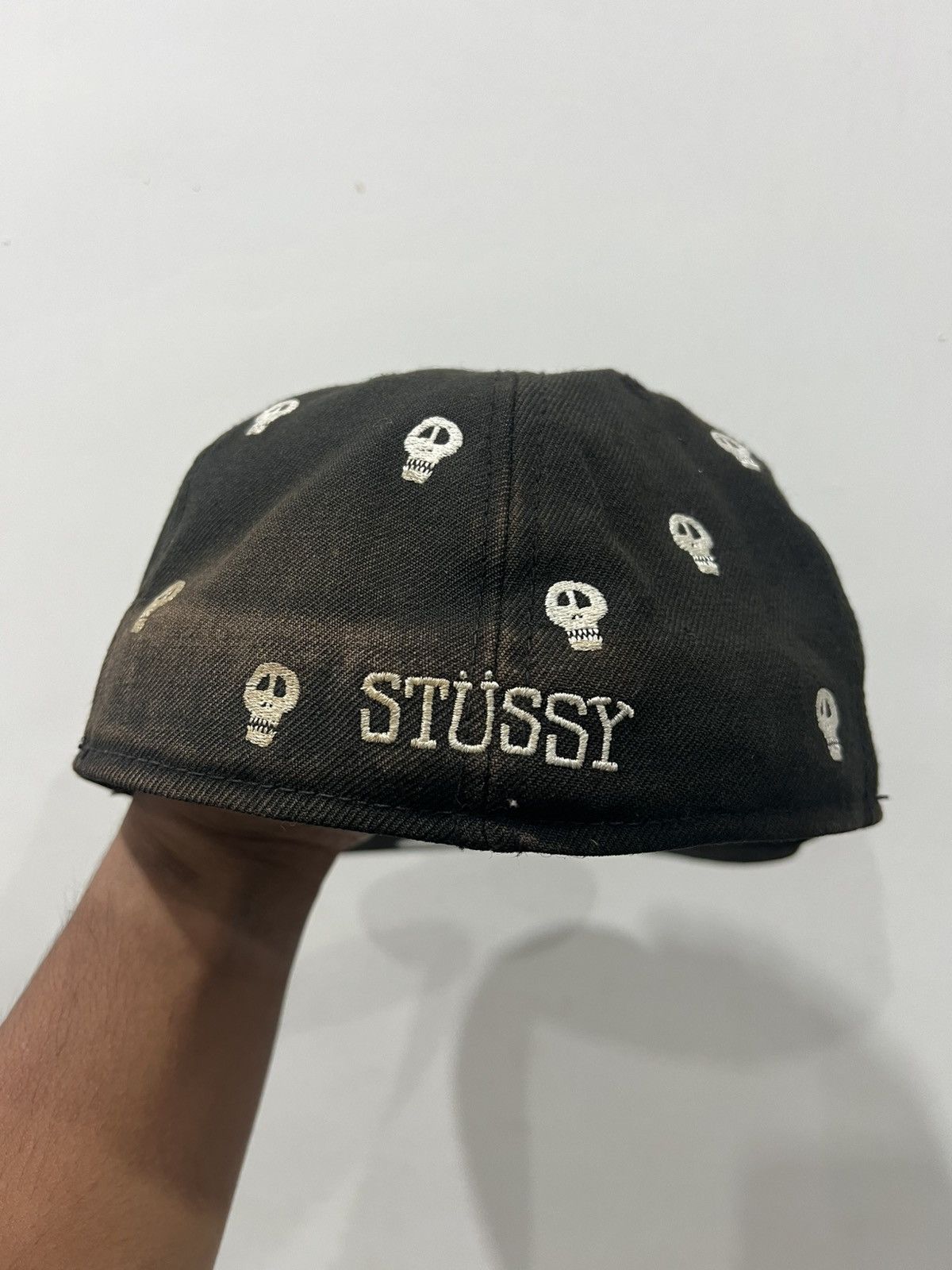 New Era × Stussy Vintage Y2K Stussy Skulls x New Era Fitted Cap Size ONE SIZE - 7 Thumbnail