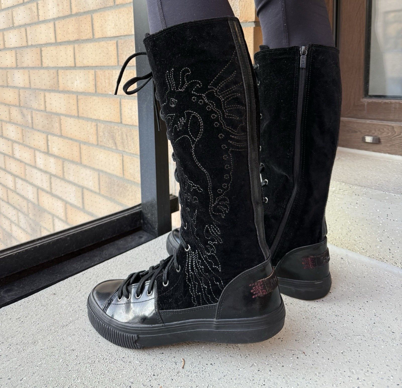 Replay Replay Dragon High Lace Up Y2k Shoes Black Japan Vintage Size US 10 / IT 40 - 1 Thumbnail