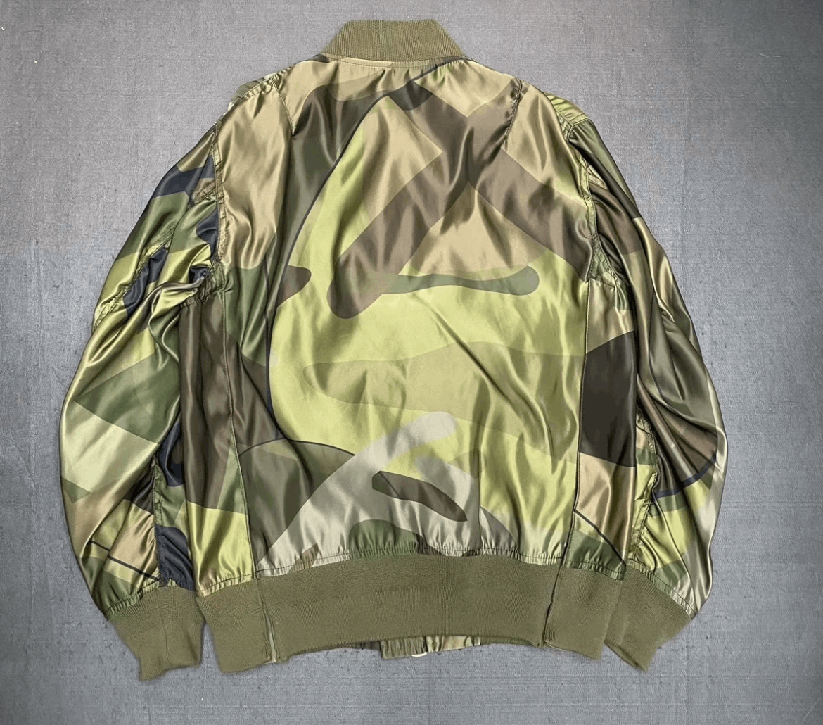 Kaws × Sacai Sz 2 Sacai x Kaws Ma-1 Bomber JAcket | Grailed 