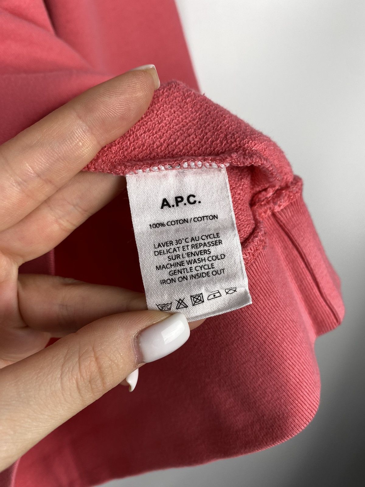 A.P.C. APC A.P.C. men’s crew neck sweatshirt pullover size M Size US M / EU 48-50 / 2 - 10 Thumbnail