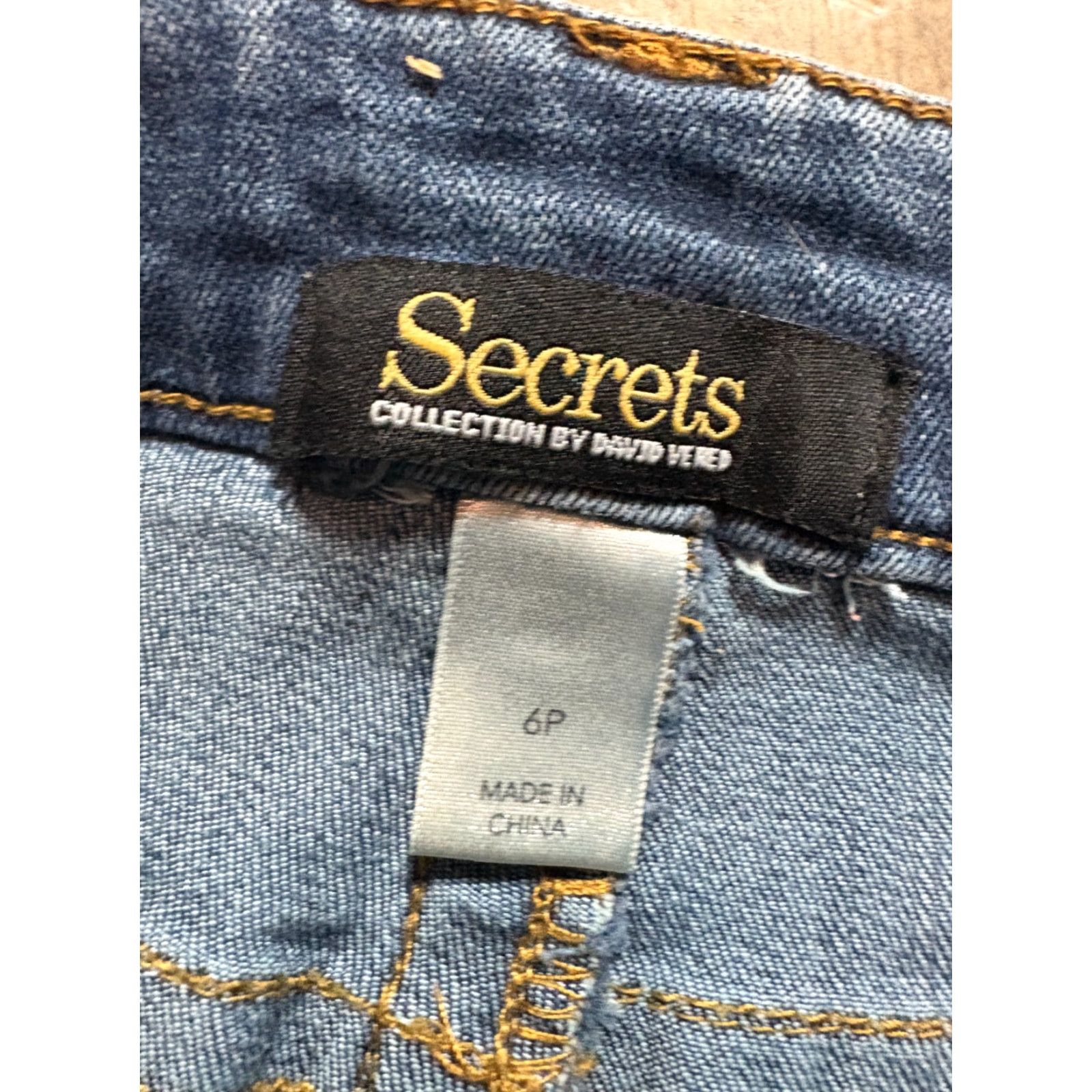 Gloria Vanderbilt VINTAGE Secrets by David Vered Jeans Womens 6 P Blue Denim Slim Tapered Gloria Vanderbilt Petites Womens Jeans Size 28" / US 6 / IT 42 - 4 Thumbnail