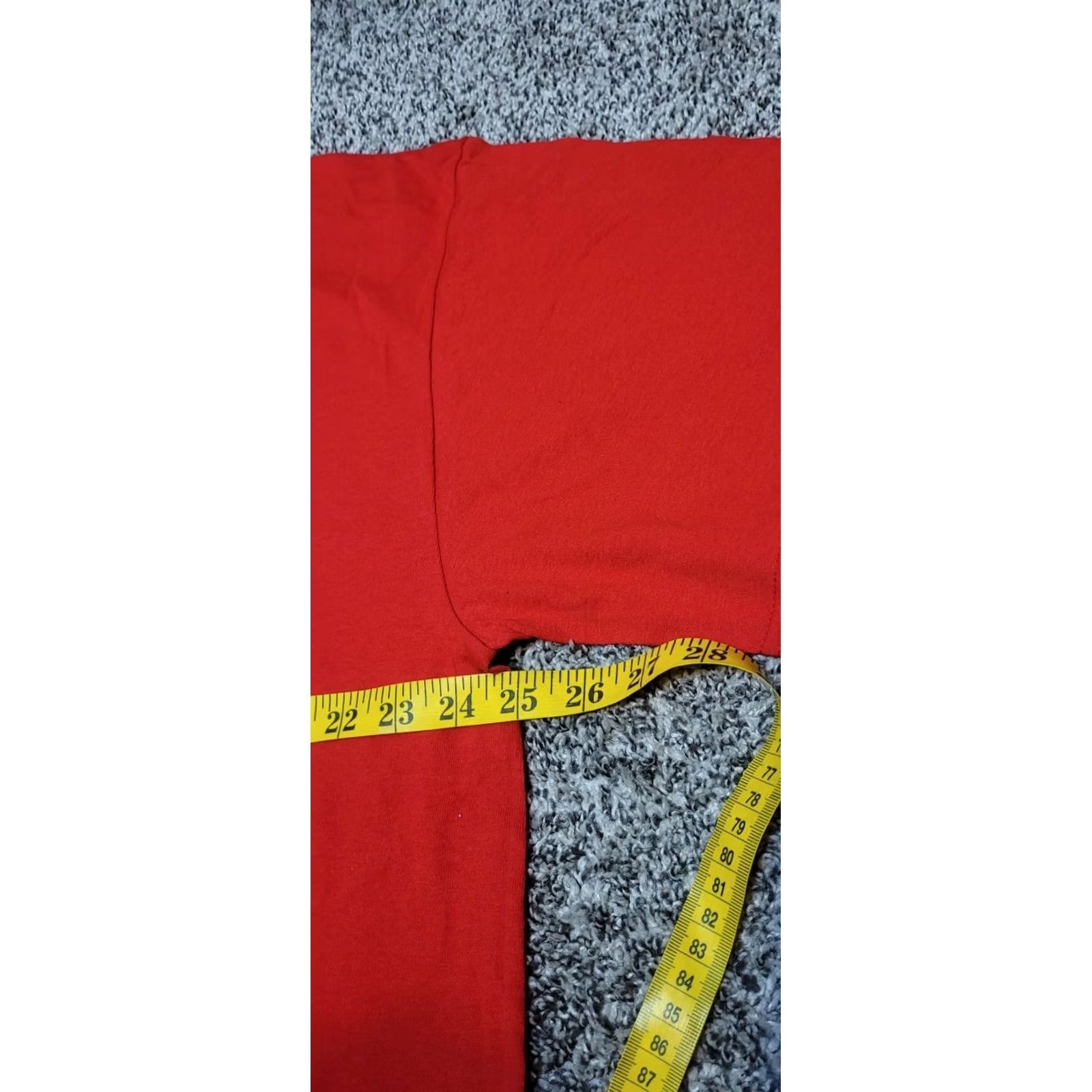 Vintage VINTAGE Wu Wear Wu Tang Clan Logo Sweatshirt XL 90s Red Pullover Unisex Adults Mens Womens Size US XL / EU 56 / 4 - 4 Thumbnail