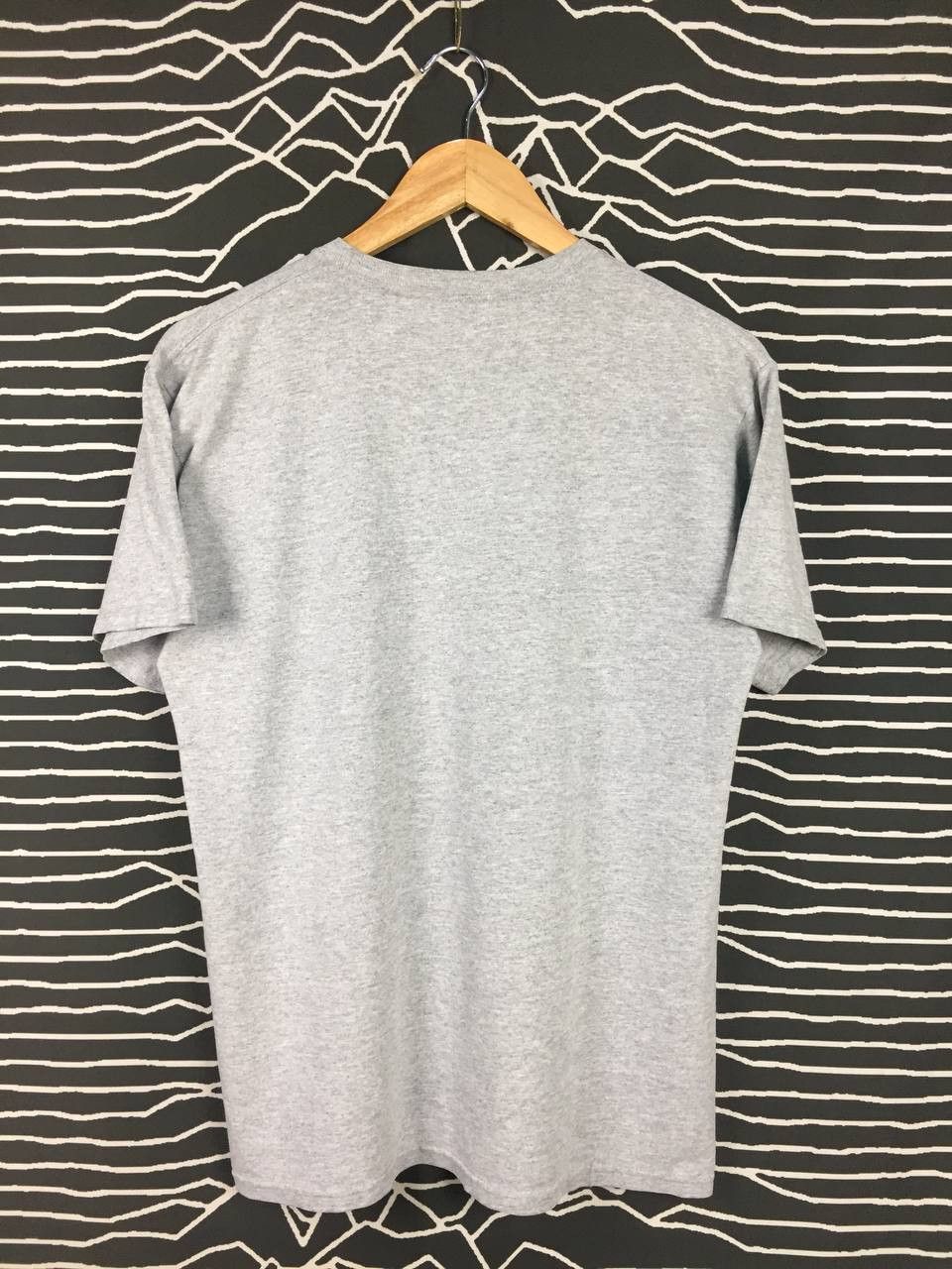 Burton × Vintage Burton Snowboards Center Logo Spell Out Tee Size US M / EU 48-50 / 2 - 9 Thumbnail