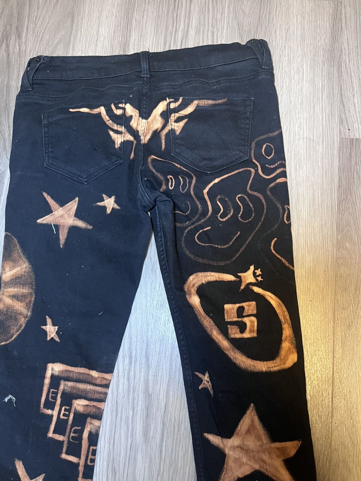 Topshop Y2K custom designed bleach painted jeans Size 30" / US 8 / IT 44 - 3 Thumbnail