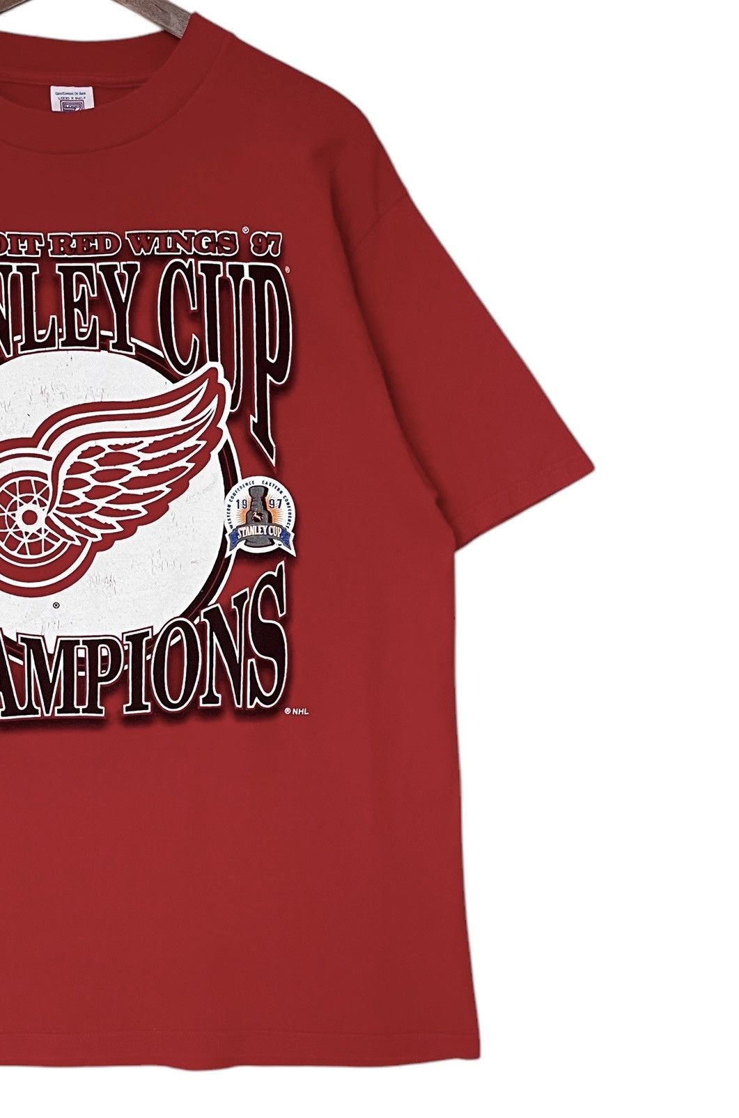 Vintage Vintage Team Hockey Ice Detroit Red Wings T-shirt 1997s Size US XL / EU 56 / 4 - 4 Thumbnail