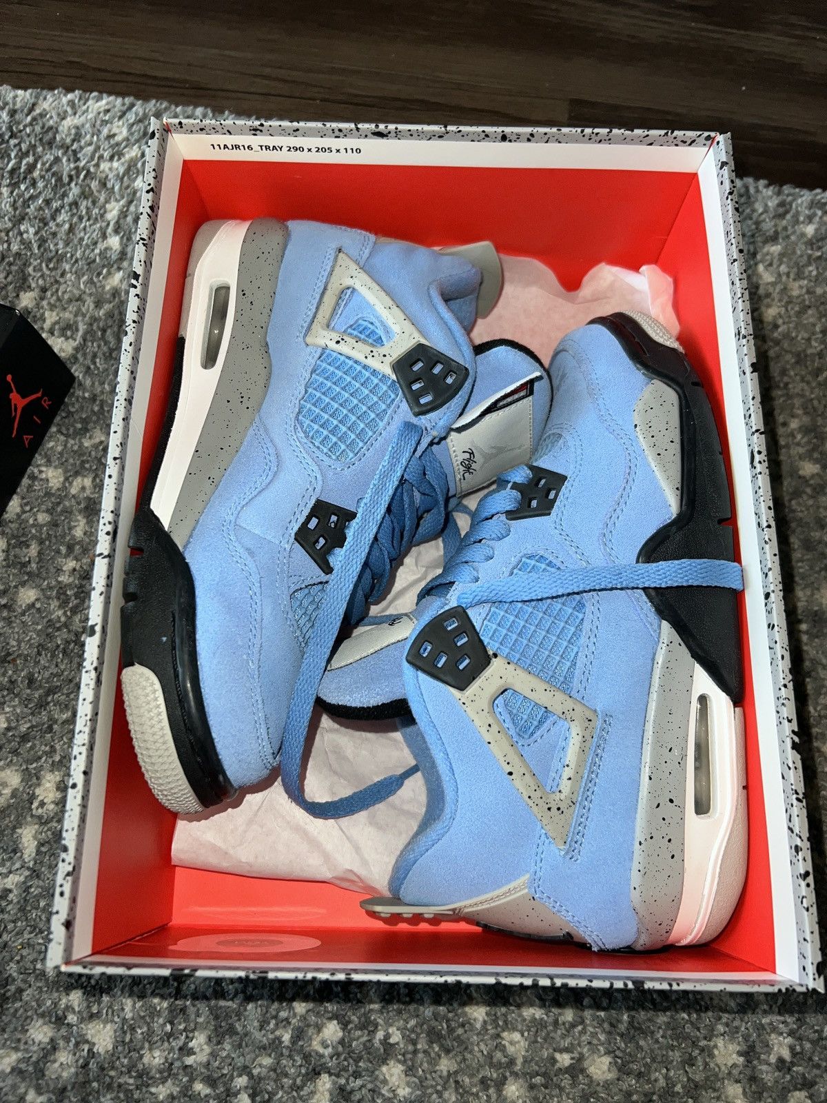Jordan Brand Air Jordan 4 retro (gs) UNIVERSITY BLUE Size US 4 / IT 34 - 1 Thumbnail