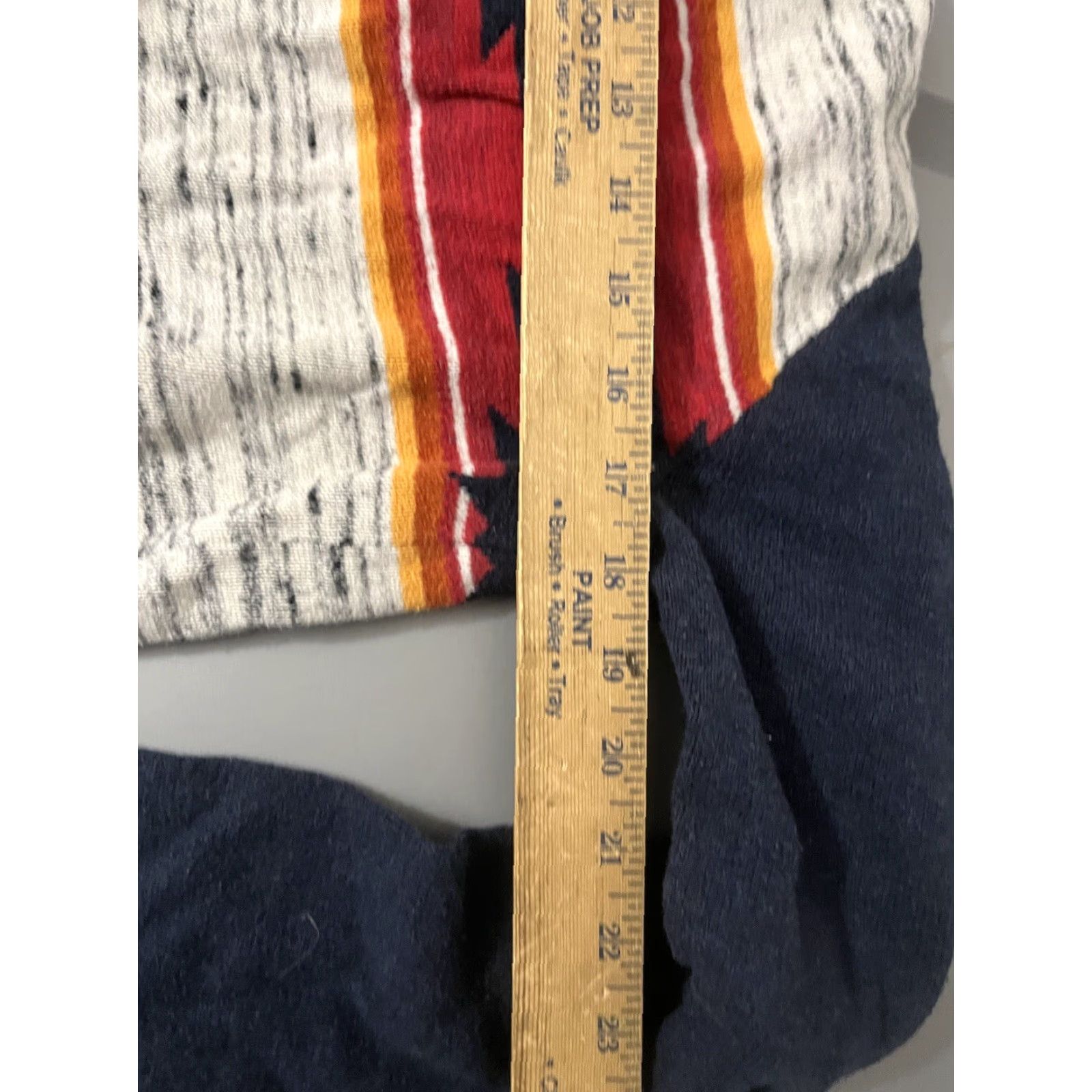 American Eagle Outfitters AMERICAN EAGLE Aztec Print Hoodie Sweater Medium Mens Pullover Hooded Casual Knit Multicolor Cotton Blend Polyester Size US M / EU 48-50 / 2 - 5 Thumbnail