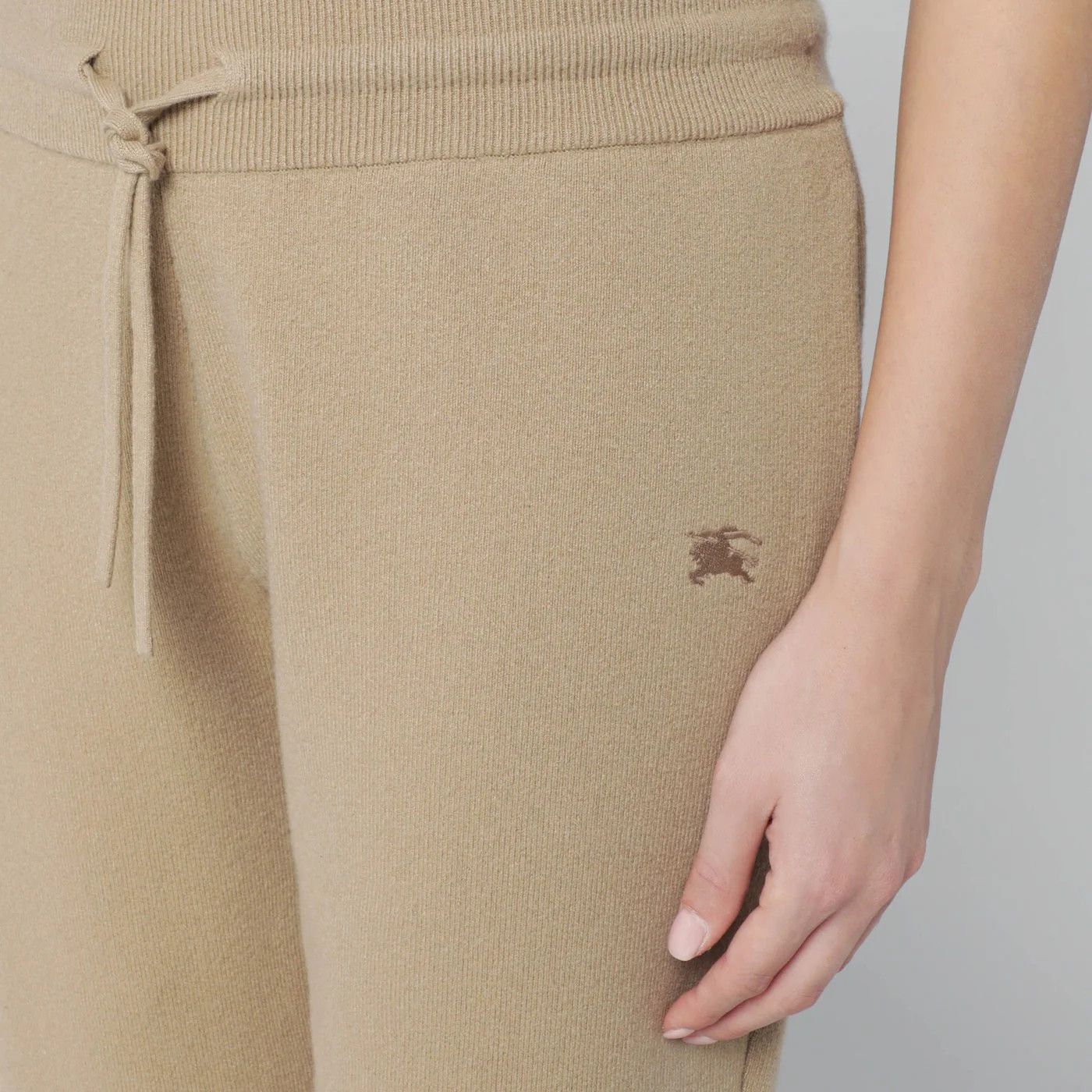 Burberry o1d2blof0426 Cashmere-Blend Sweatpants & Joggers in Beige Size 36" / US 14 / IT 50 - 5 Thumbnail