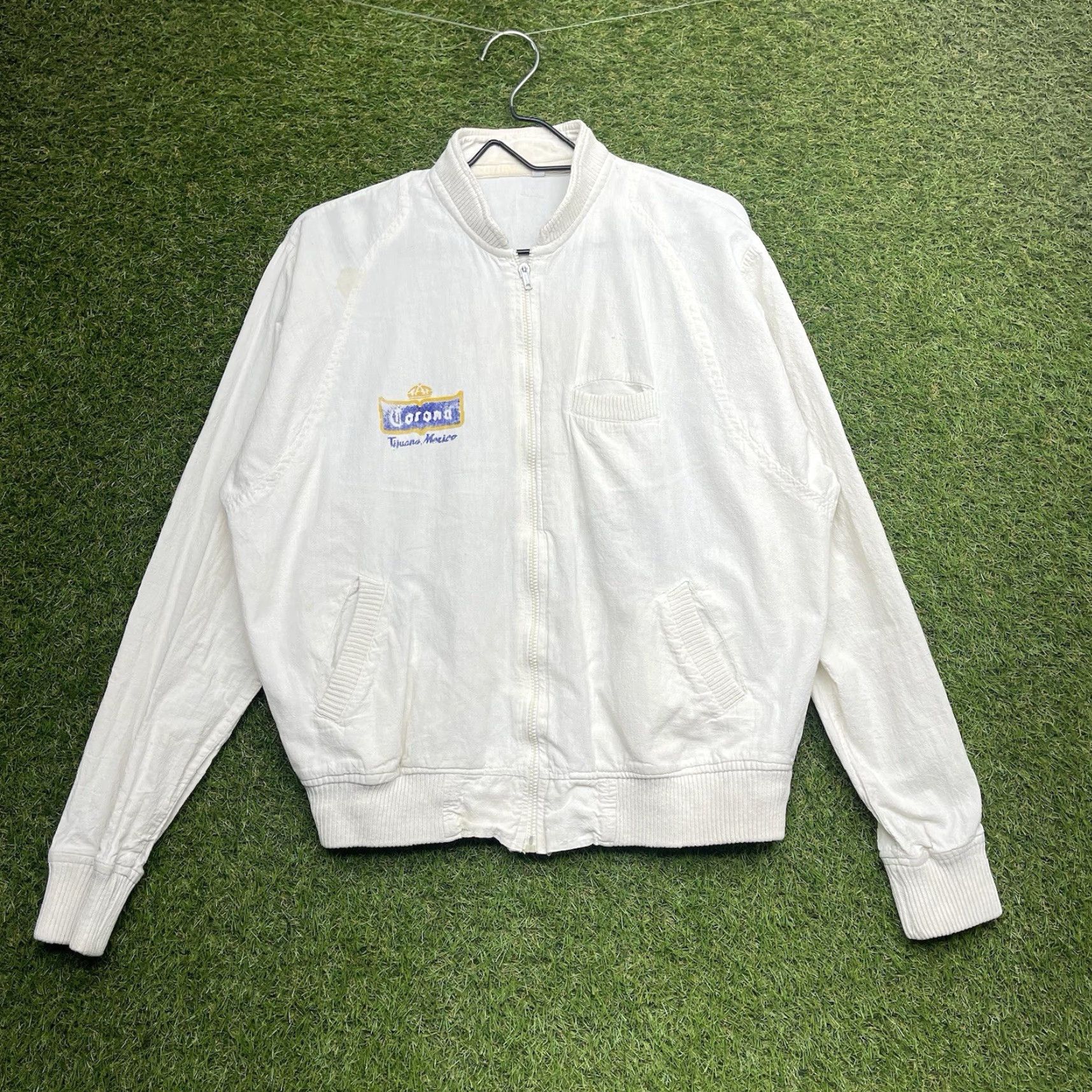 Vintage VINTAGE Corona Beach Club Jacket Mens XL Ivory 90s Logo Windbreaker Beach Mexico Lightweight Coat/ Jacket Size US XL / EU 56 / 4 - 2 Thumbnail