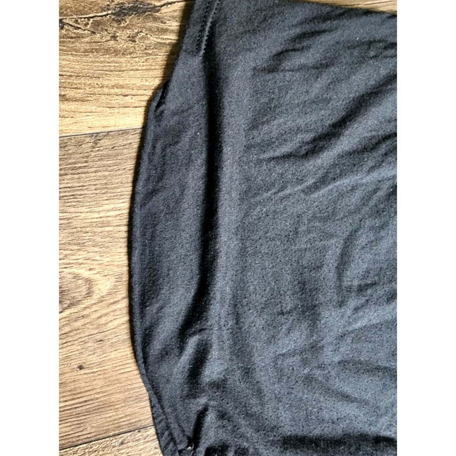 Vintage Womens M Chilling Adventures of Sabrina Spellman Mortuary T Shirt Distressed Shirt Adult M Black Casual Cotton Blend Knit Boxlunch Womens 90s? Size M / US 6-8 / IT 42-44 - 4 Thumbnail