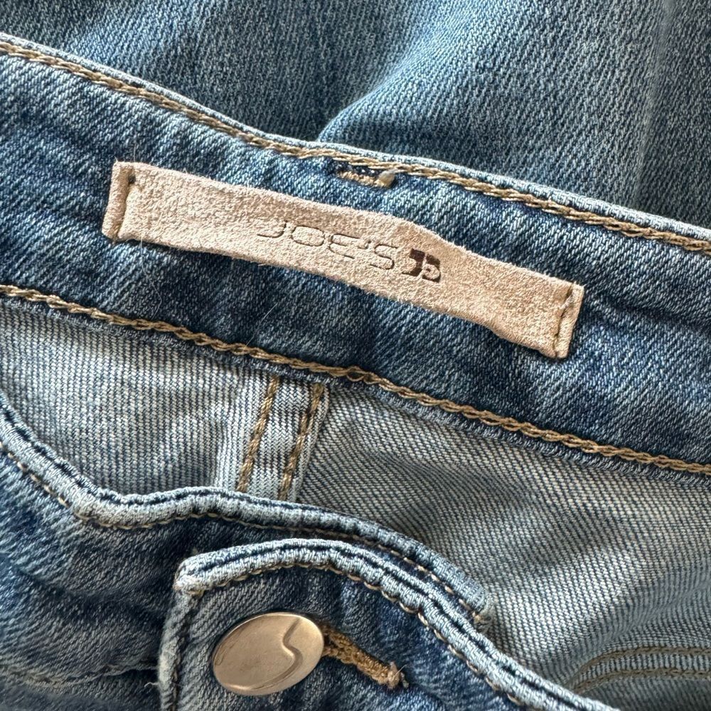 Joe's Joe's SZ 27 distressed cropped skinny jeans Size 27" / US 4 / IT 40 - 3 Thumbnail