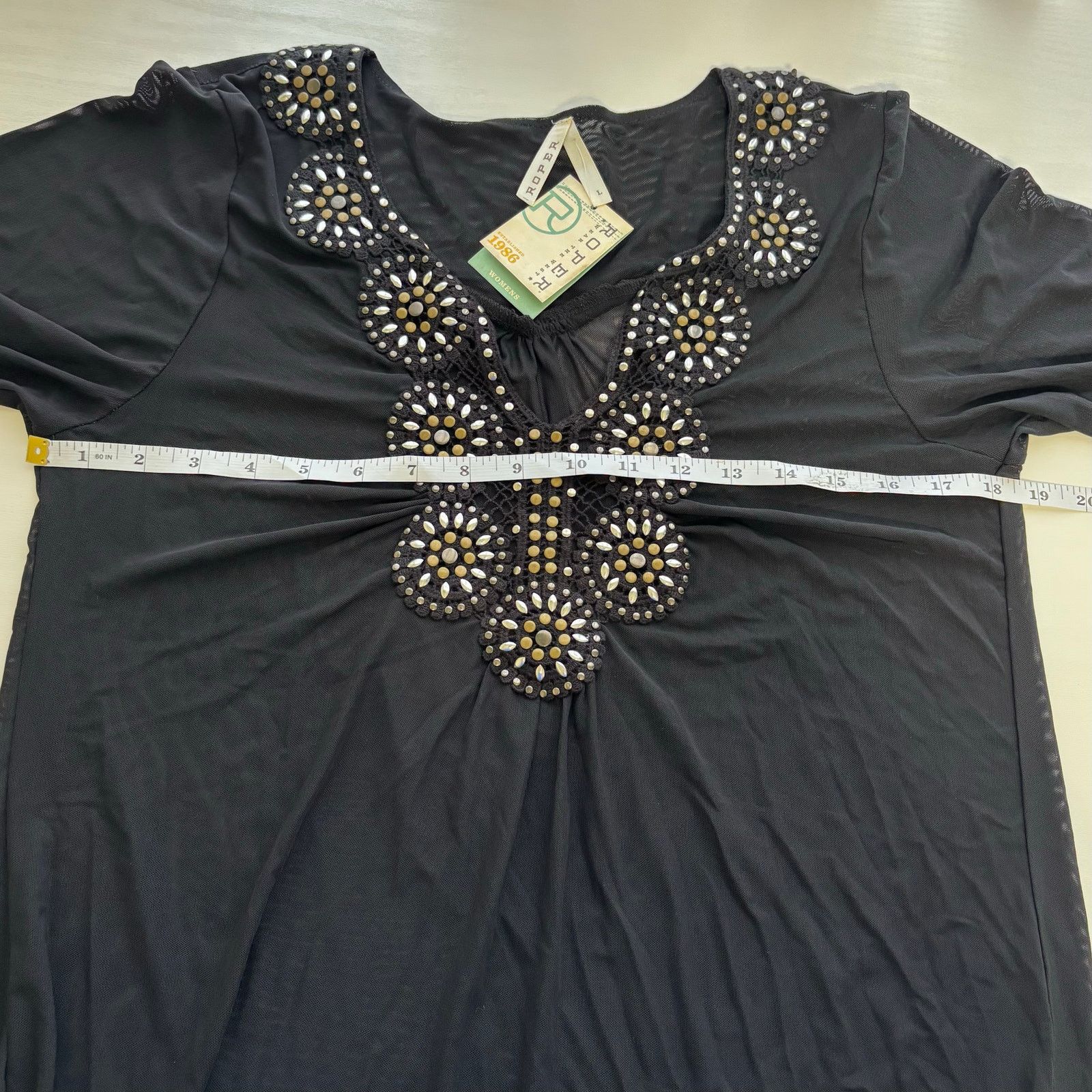 Roper Roper Black Long Steeve Studded V-neck Top Size Large NWT Size L / US 10 / IT 46 - 8 Thumbnail