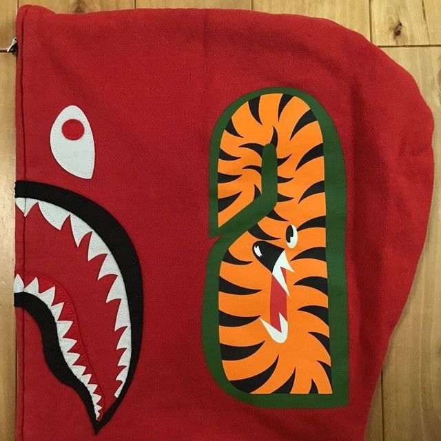 Bape BAPE Red x red camo shark full zip hoodie a bathing ape Size US L / EU 52-54 / 3 - 5 Thumbnail