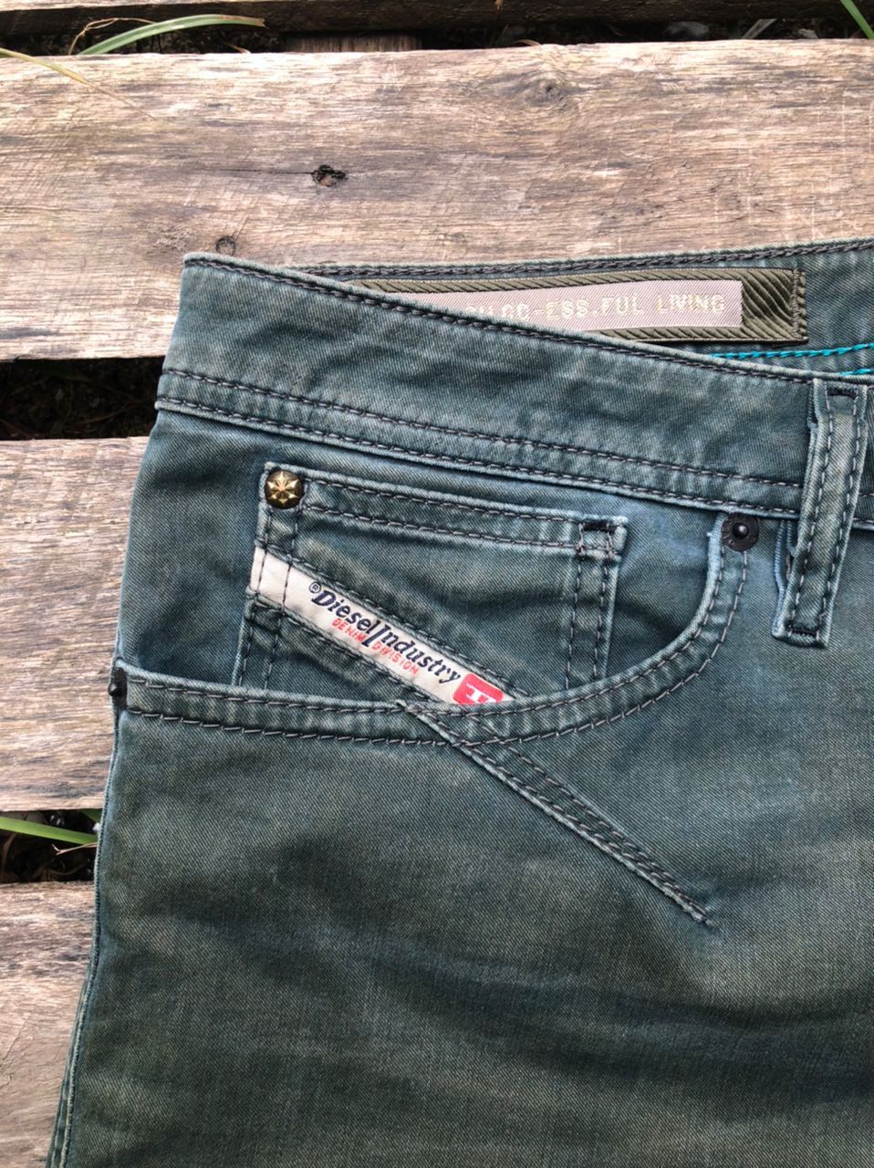 Diesel × Vintage Vintage Diesel Rust Denim Jeans Slim-Skinny Size US 33 - 10 Thumbnail