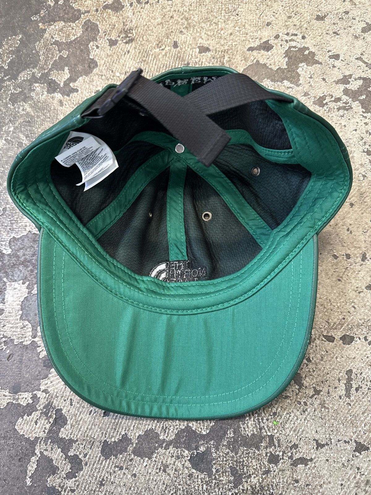 Supreme × The North Face Supreme The North Face Leather 6 Panel Hat Size ONE SIZE - 1 Thumbnail