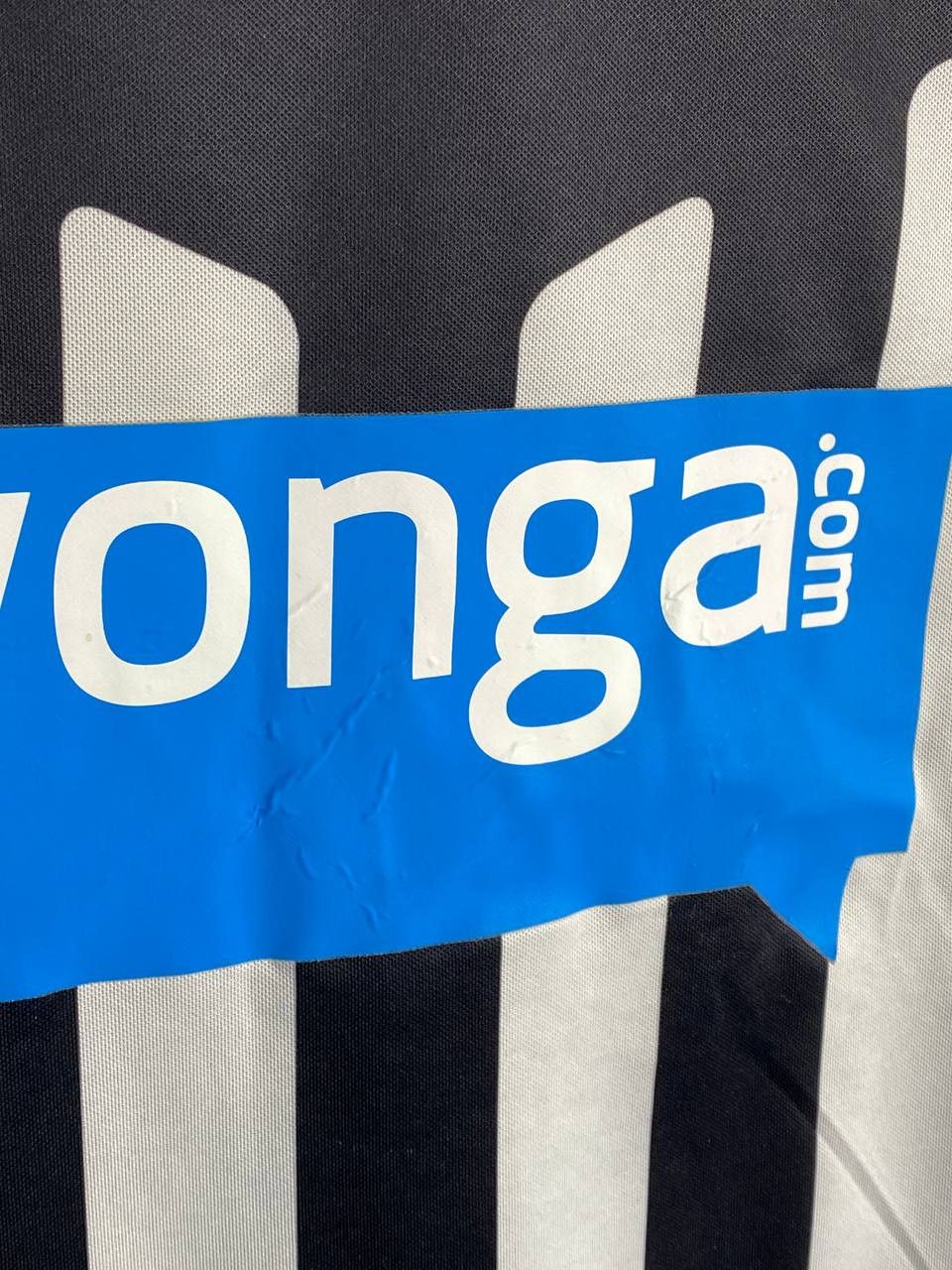 Puma Puma Newcastle United 2014-15 Home Kit Jersey Size US XL / EU 56 / 4 - 4 Thumbnail