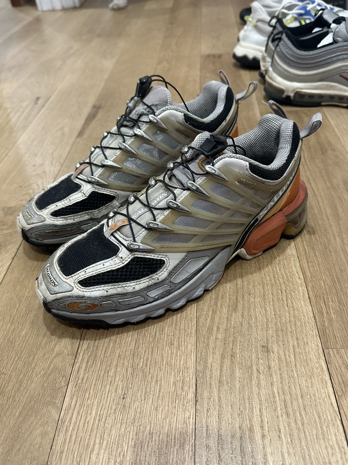 Salomon Salomon Whire Orange Original Vintage Size US 9 / EU 42 - 1 Thumbnail